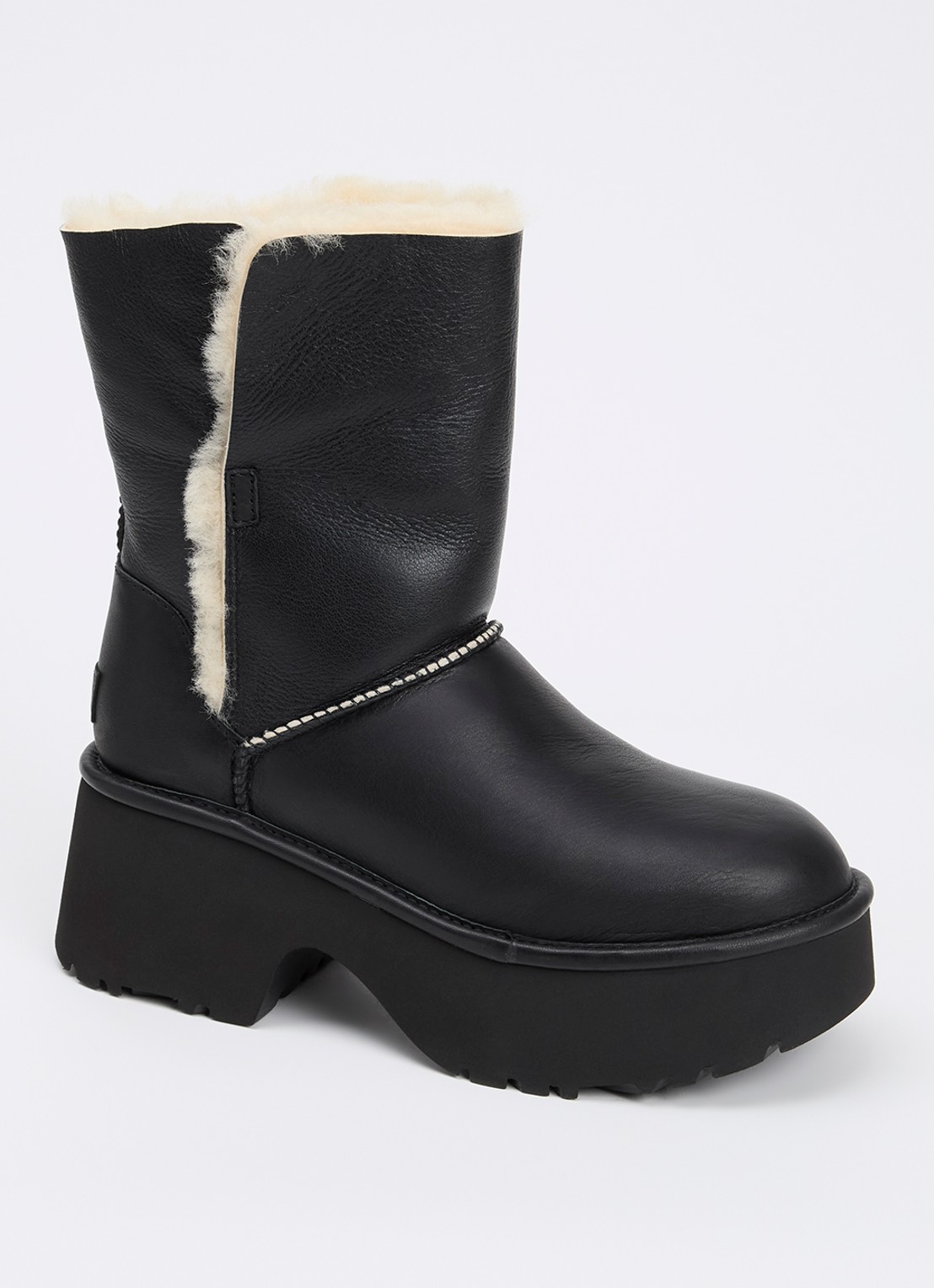 UGG Esmee laars van leer - voorkant 2 zwart
