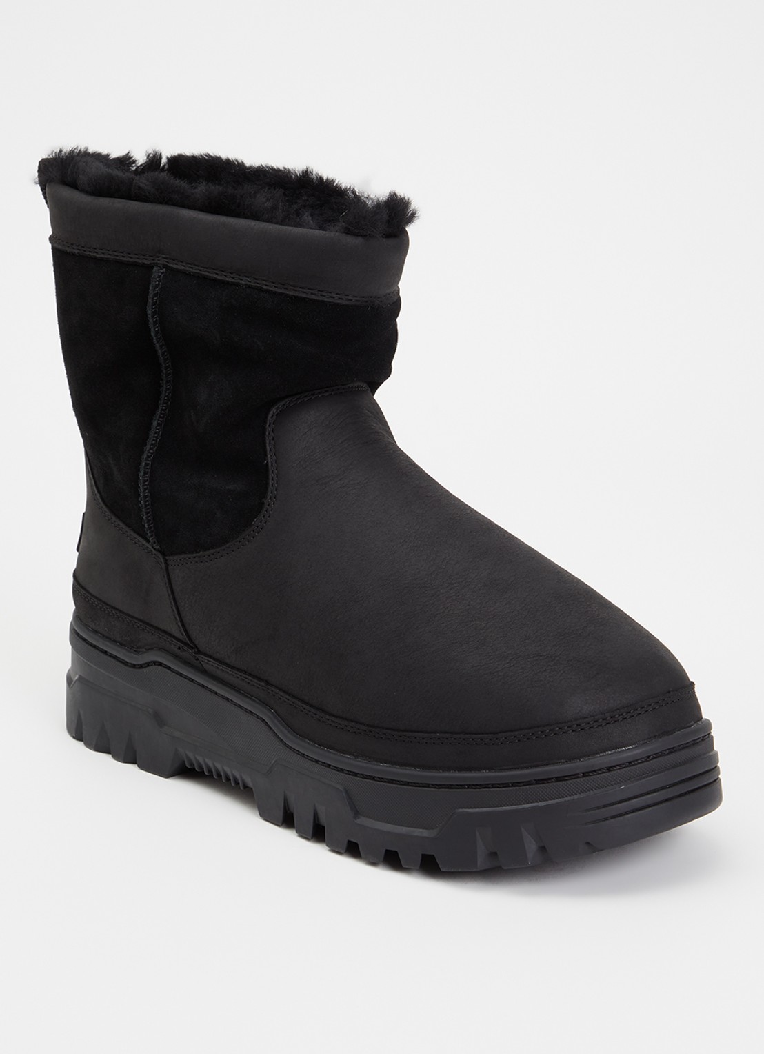 UGG Heritage enkellaars van suède - voorkant 3 zwart