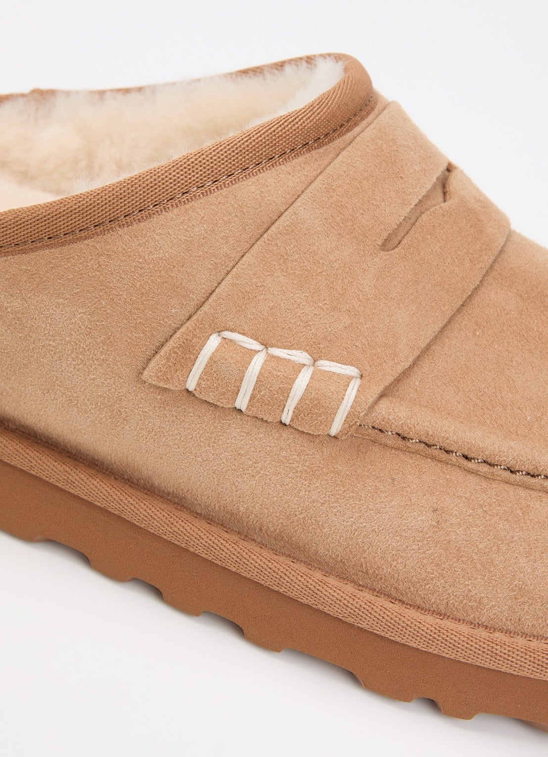UGG Loafer instapper van lamssuède - detail 5 camel