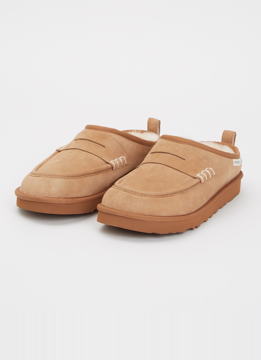 UGG Loafer instapper van lamssuède - detail camel