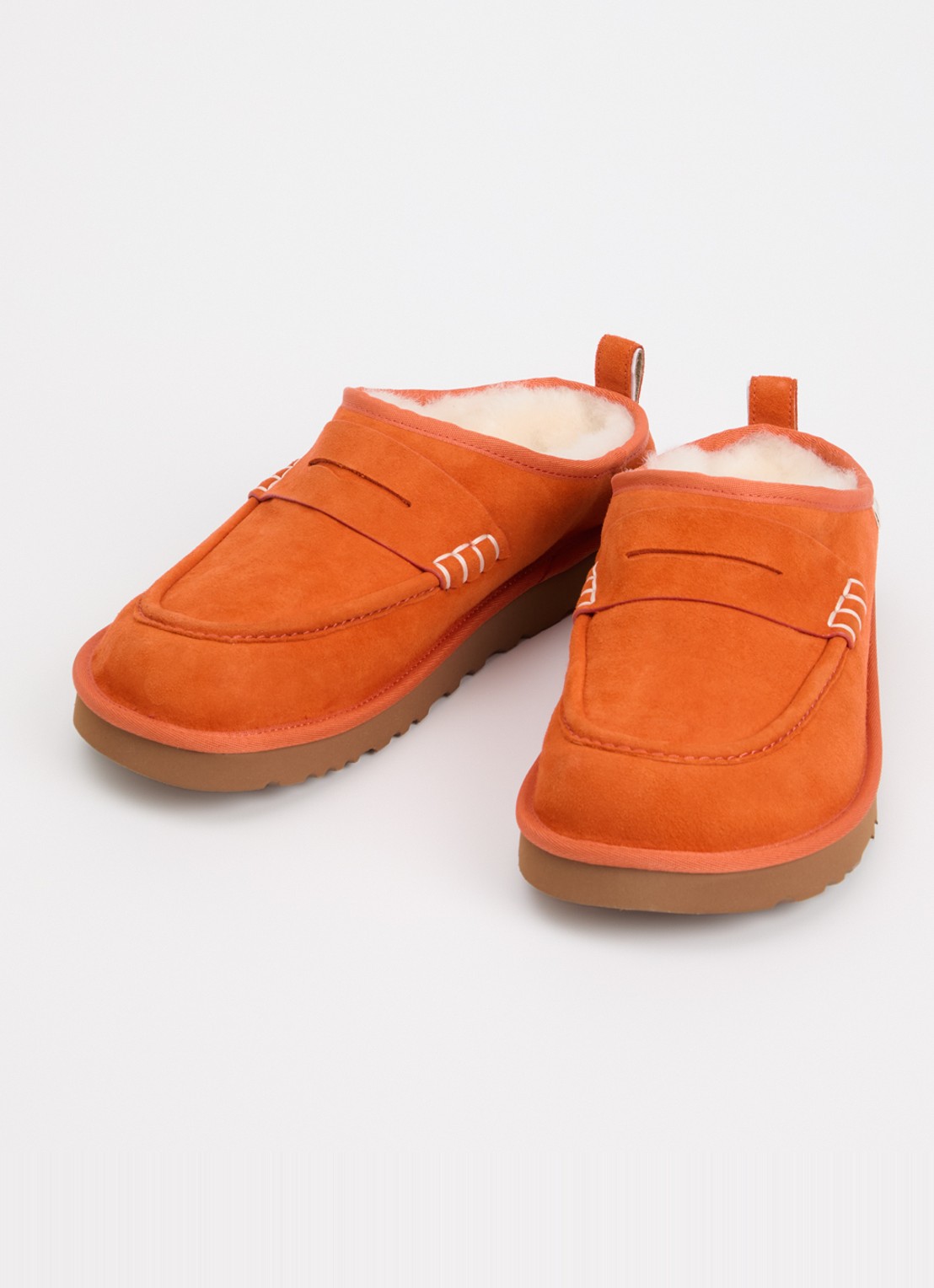 UGG Loafer instapper van lamssuède - detail 2 donkeroranje