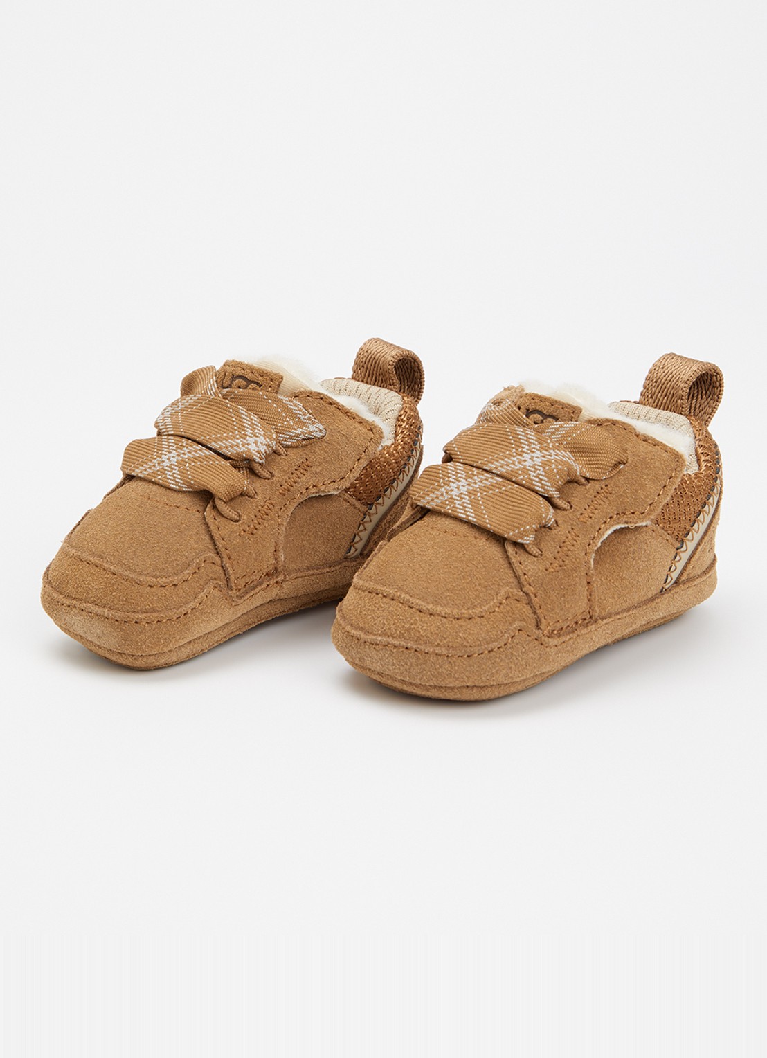 UGG Lowmel babyschoentje van suède - voorkant 4 kastanjebruin