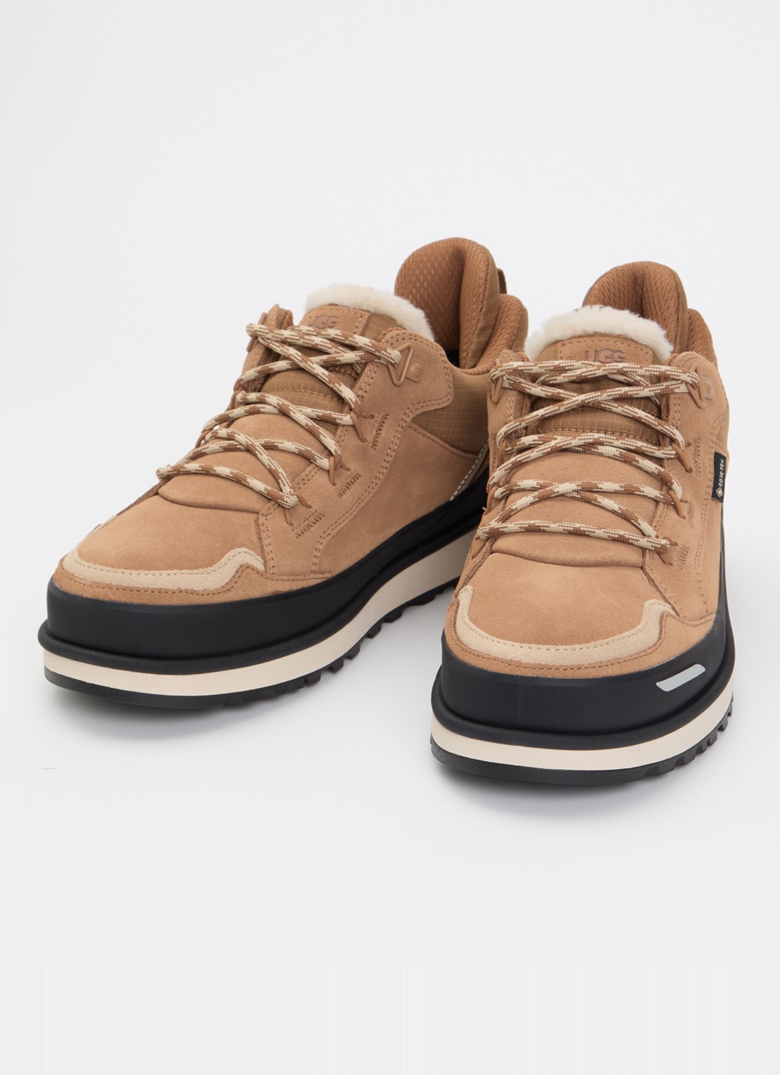 UGG Lowmel Guard GTX sneaker van suède - detail 2 camel
