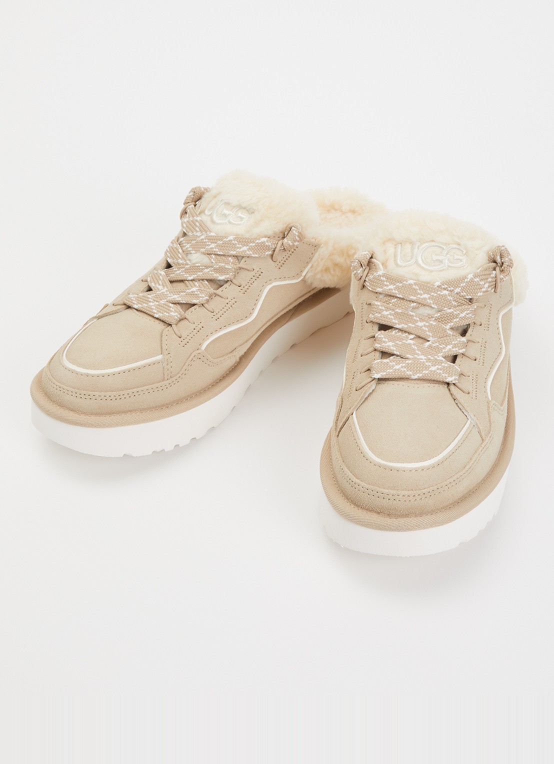 UGG Lowmel muiltje van suède - detail beige