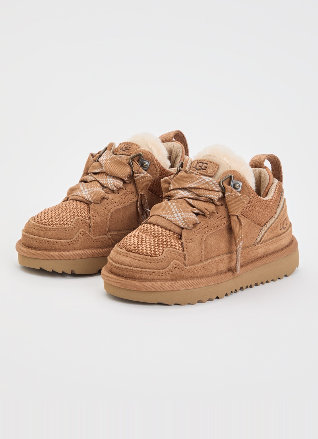 UGG Lowmel sneaker met suède details - voorkant 6 camel