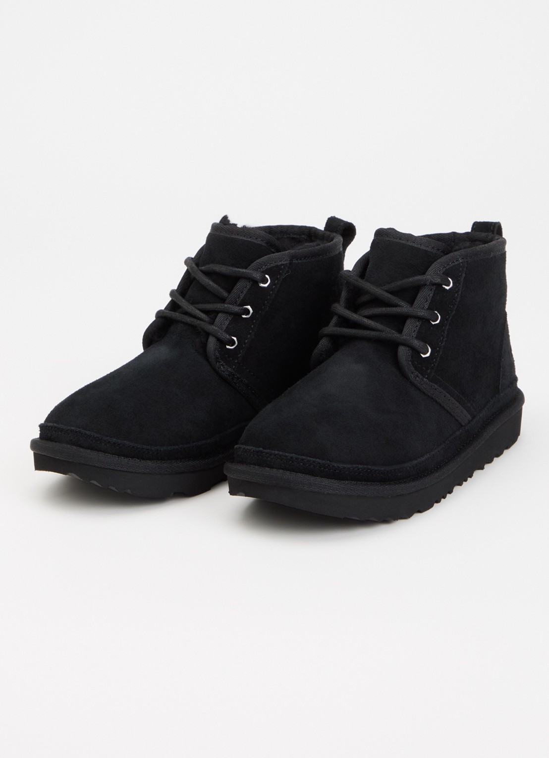 UGG Neumel II veterboot van suède  - voorkant 3 zwart