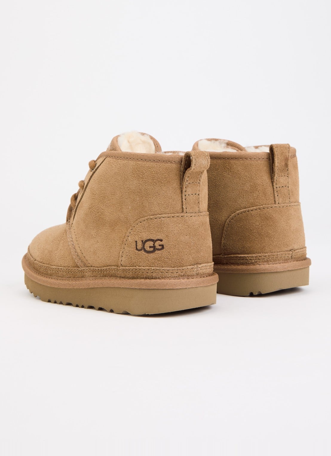 UGG Neumel II veterboot van suède  - achterkant camel