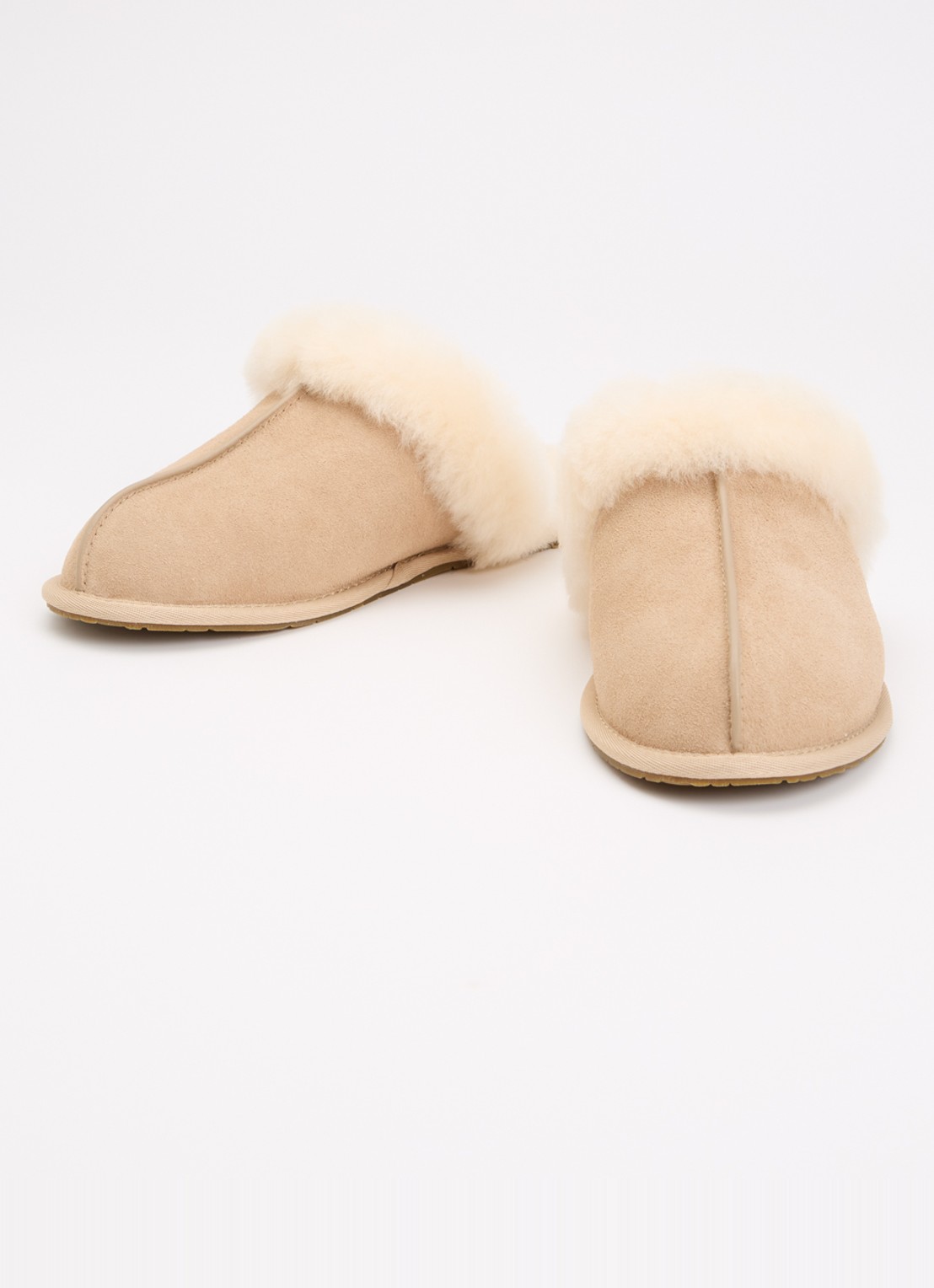 UGG Scuffette II pantoffel met schapenvacht  - detail zand