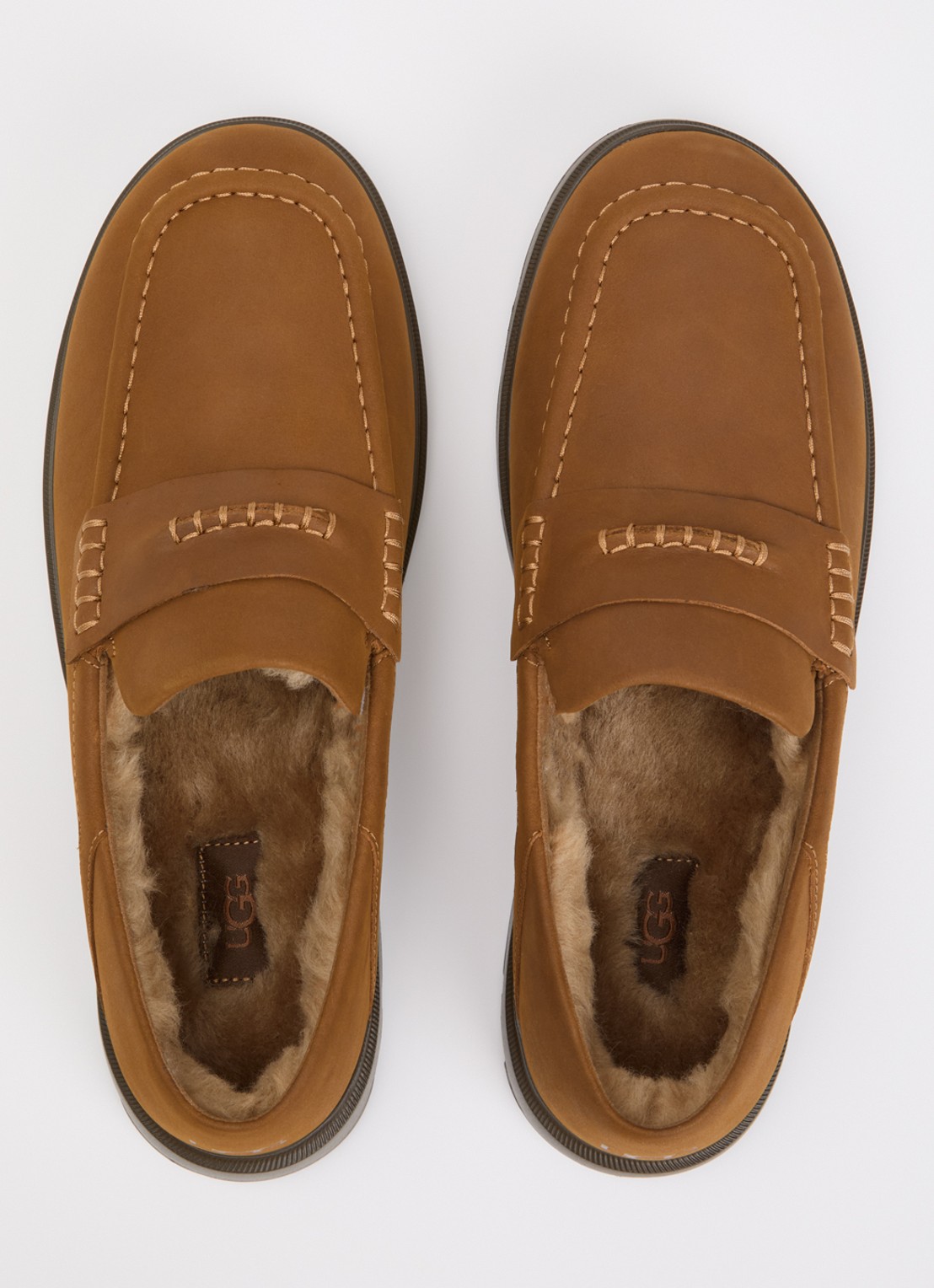 UGG Shep loafer van nubuck - detail 2 kastanjebruin