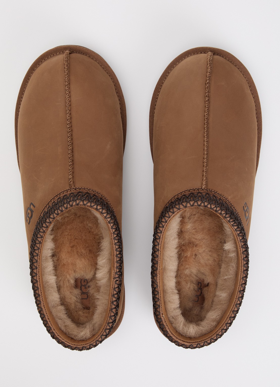 UGG Tasman ll instapper van suède - detail 3 hazelnootbruin