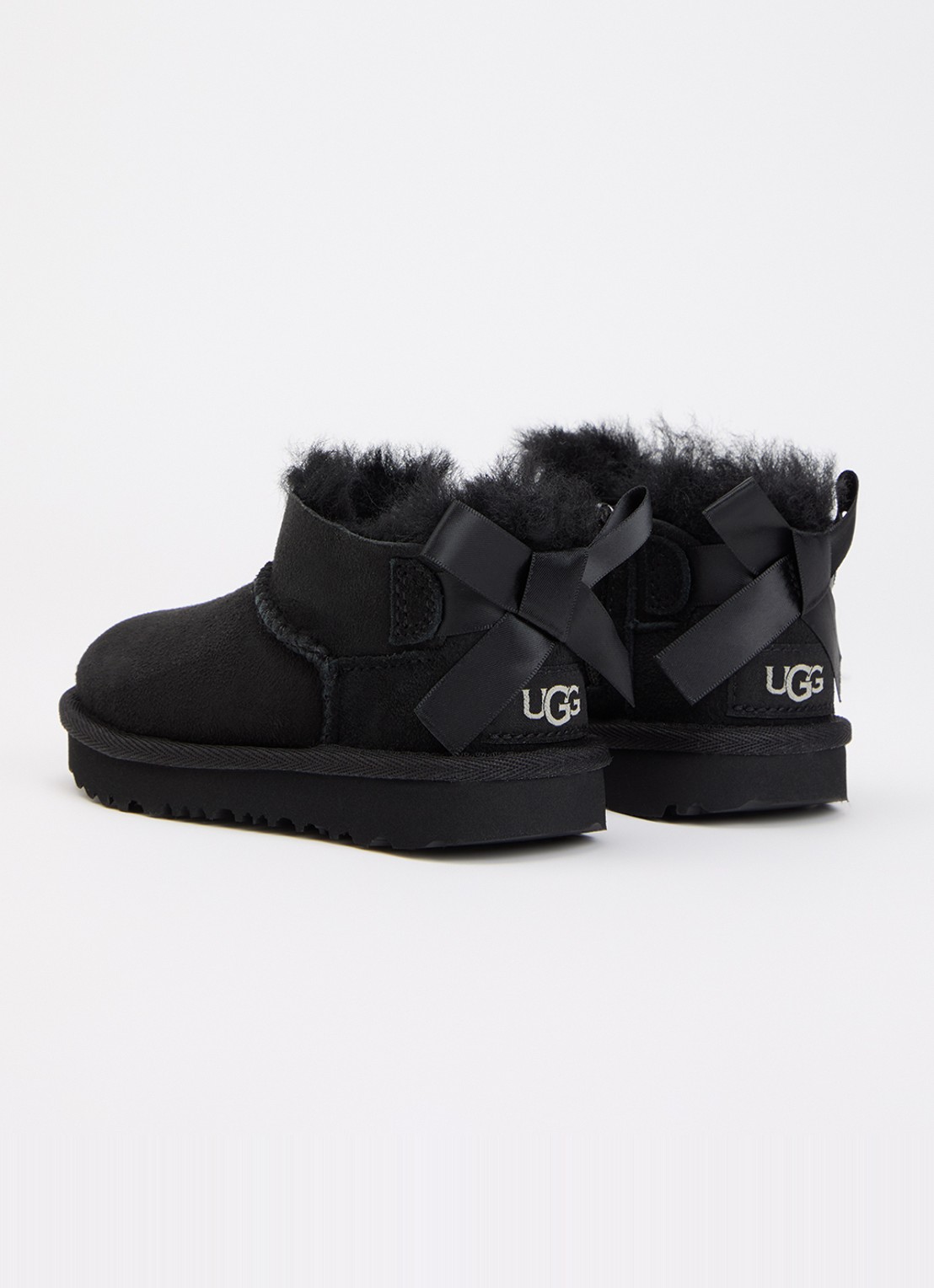 UGG Ultra Mini Bailey Bow enkellaarsje van suède - achterkant 6 zwart
