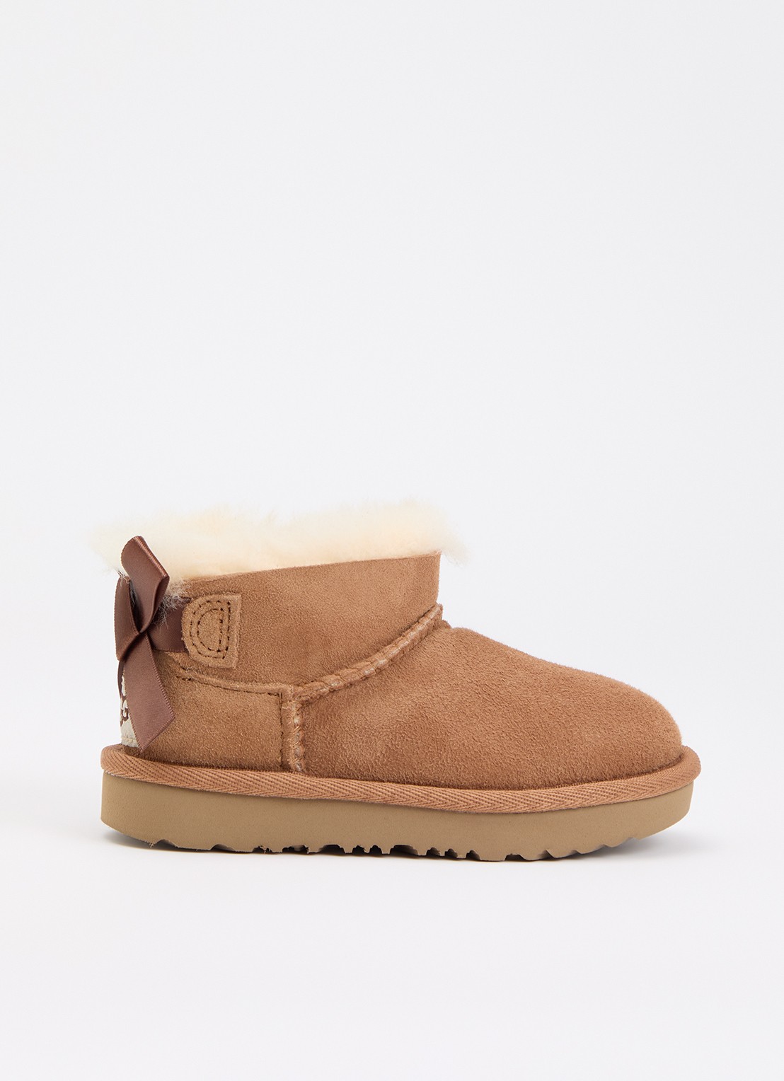 UGG Ultra Mini Bailey Bow enkellaarsje van suède - voorkant 3 kastanjebruin