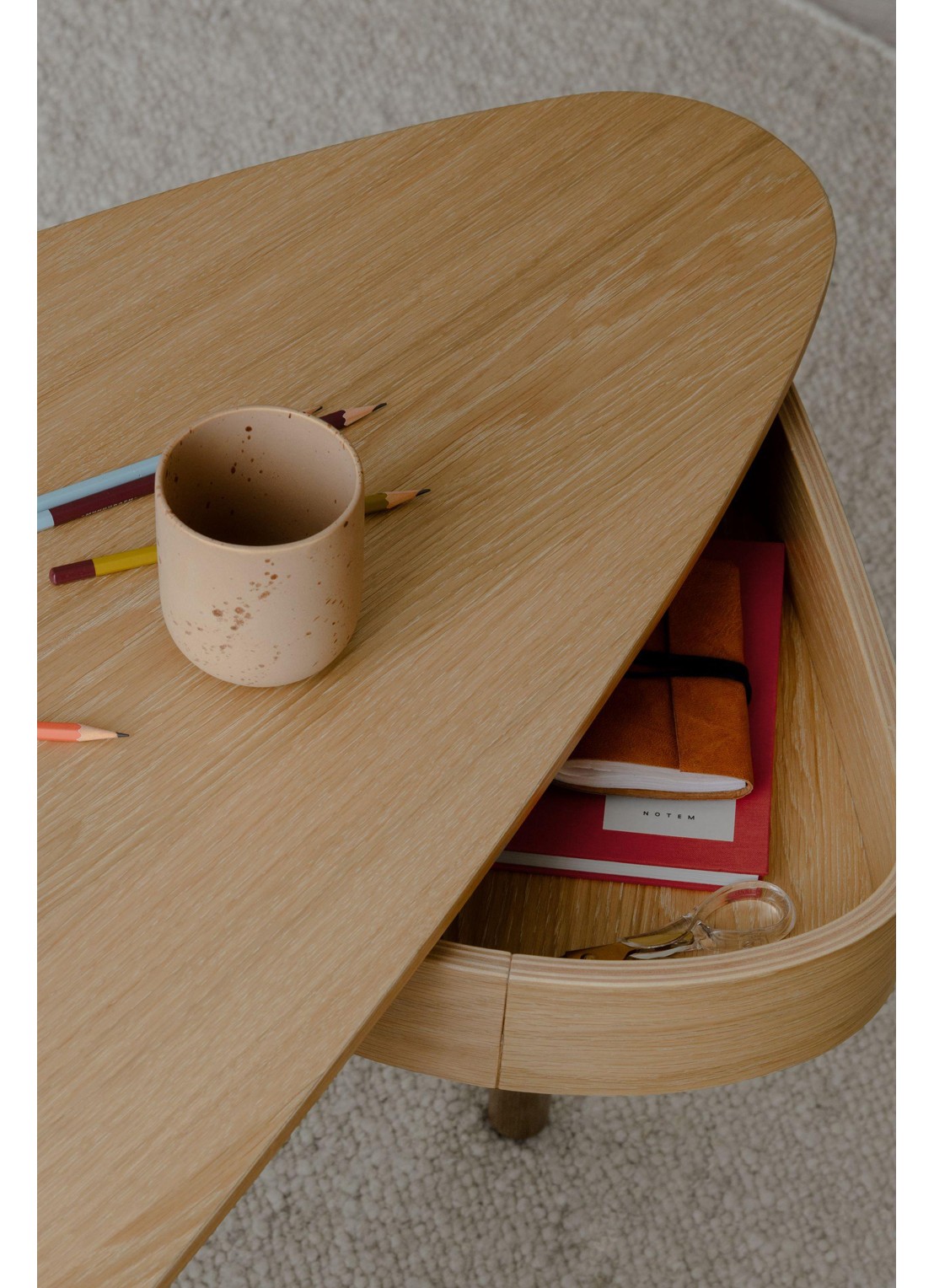 Umage Duende bureau  - achterkant beige