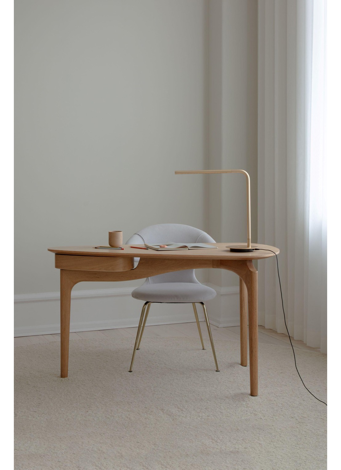 Umage Duende bureau  - voorkant 3 beige