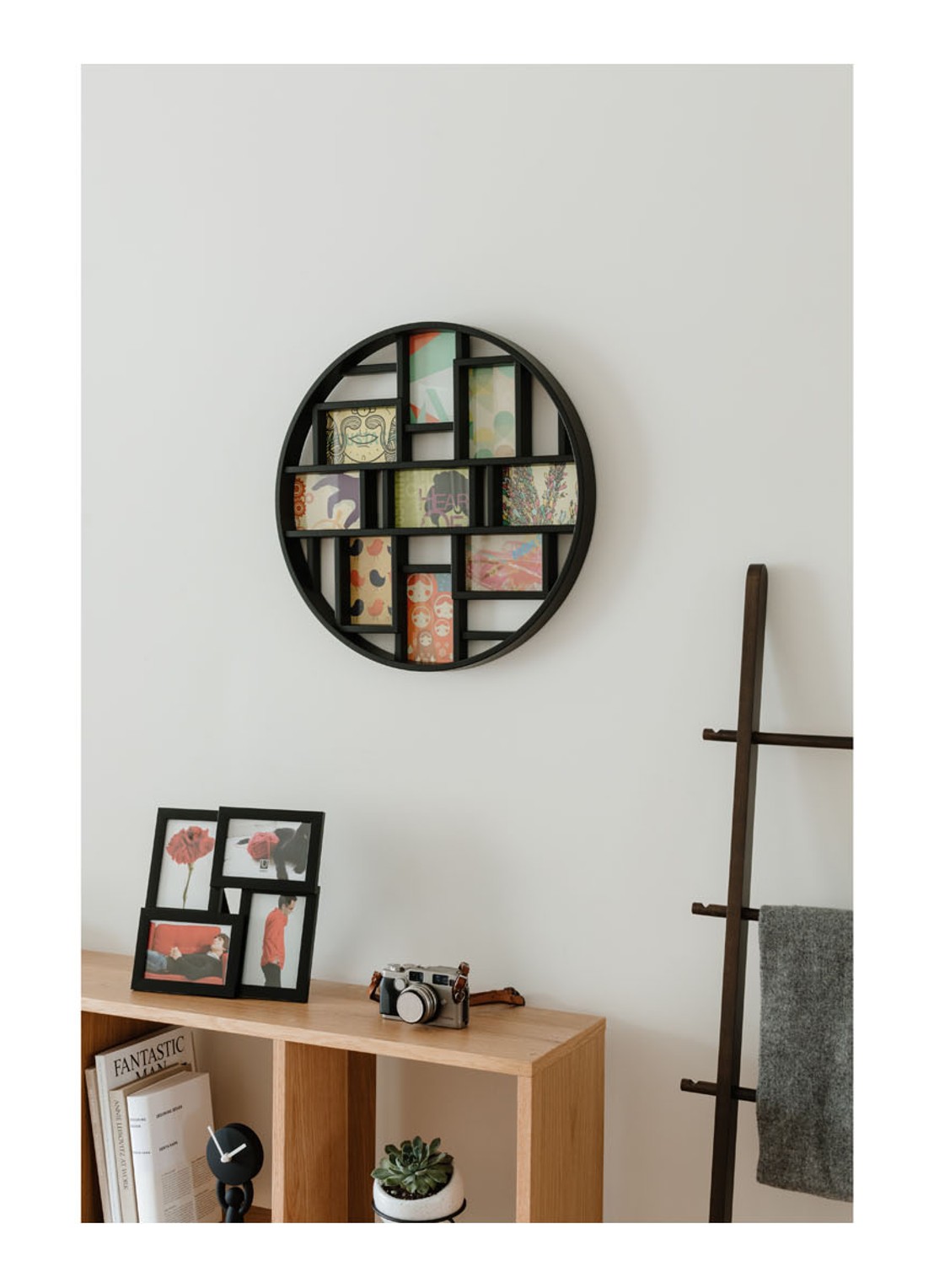 Umbra Luna ronde fotolijst  - achterkant 3 zwart