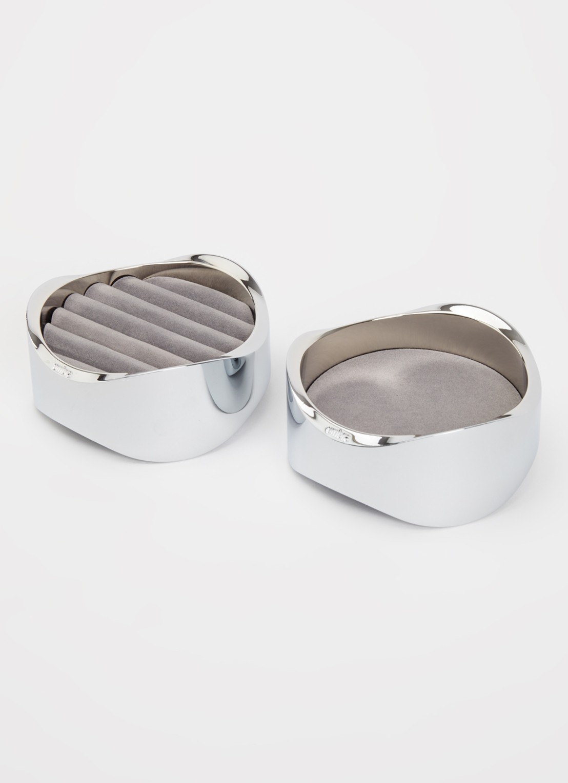 Umbra Wavy sieradendoos 10 cm - voorkant 2 zilver
