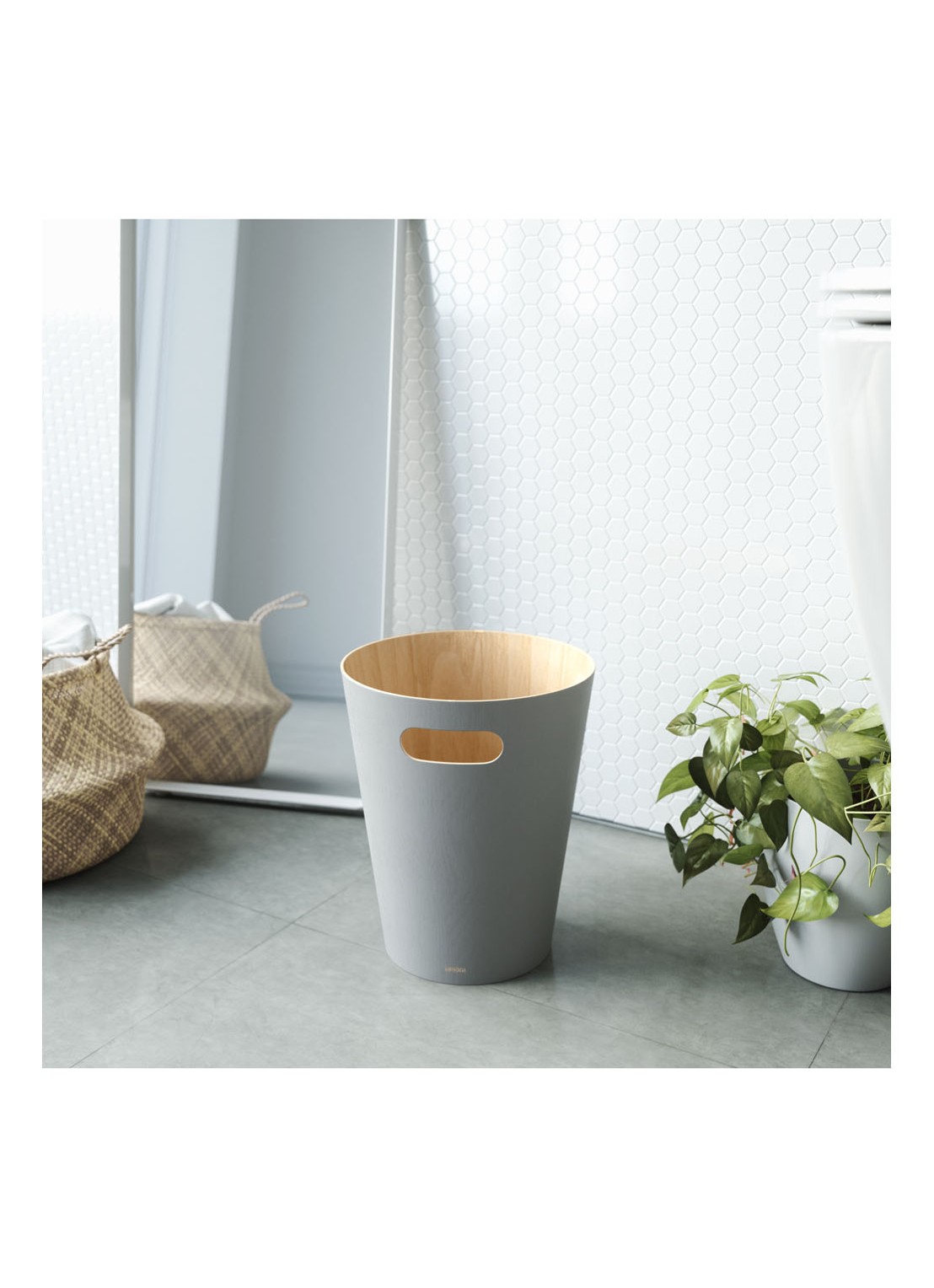 Umbra Woodrow prullenbak 7,5 liter - detail lichtgrijs