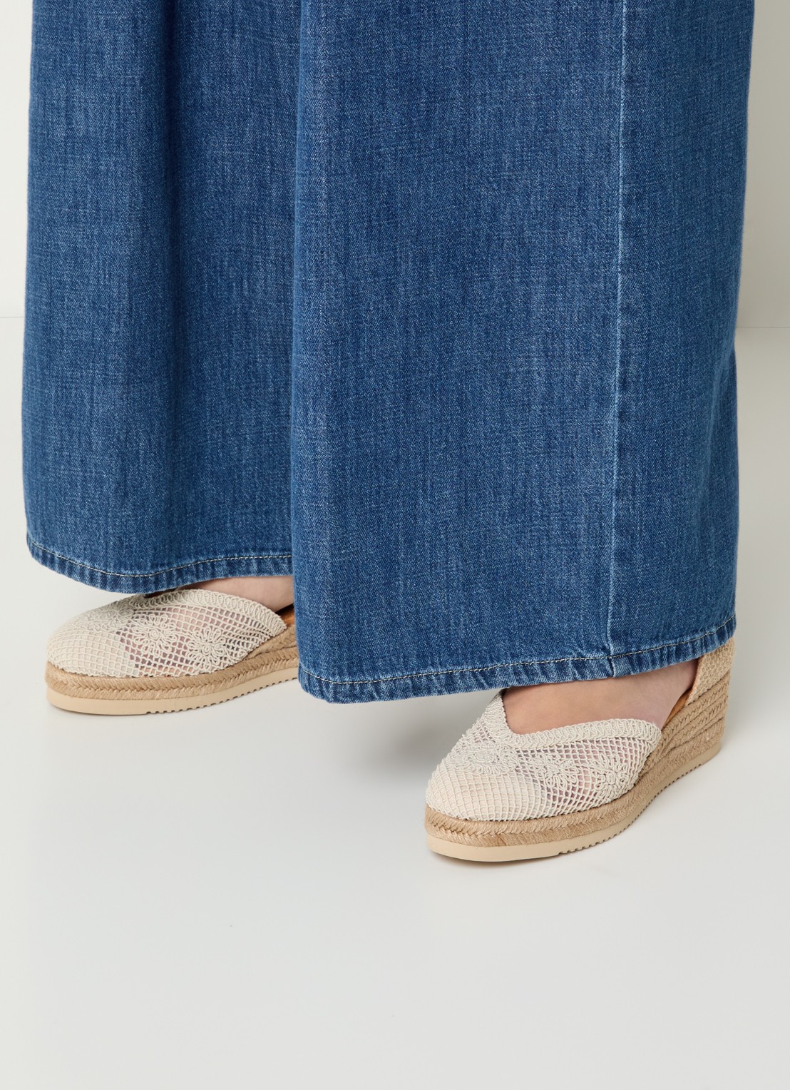 Unisa Ceuta espadrille met leren details - voorkant 6 creme