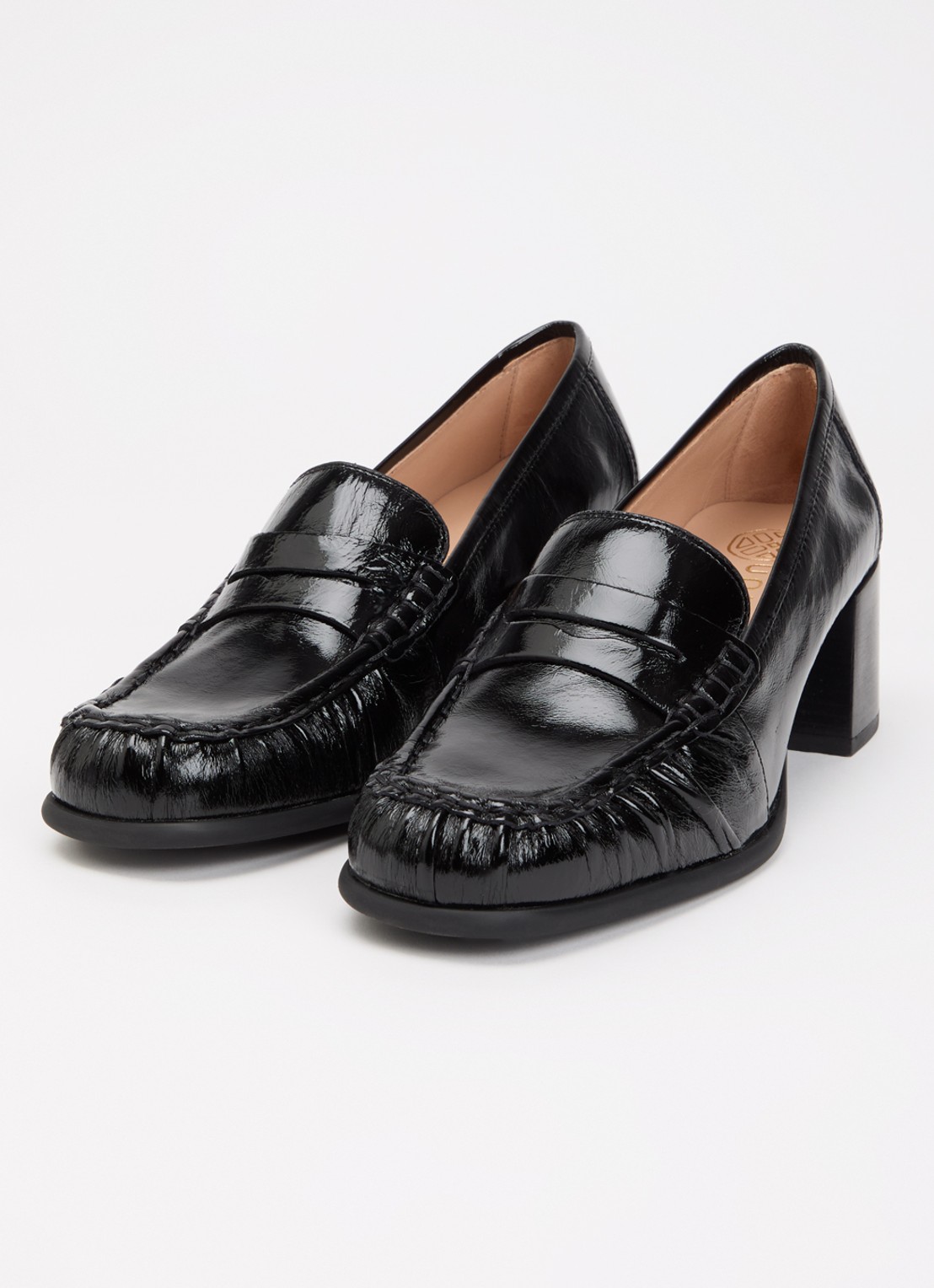 Unisa Leavit loafer van lakleer - detail zwart