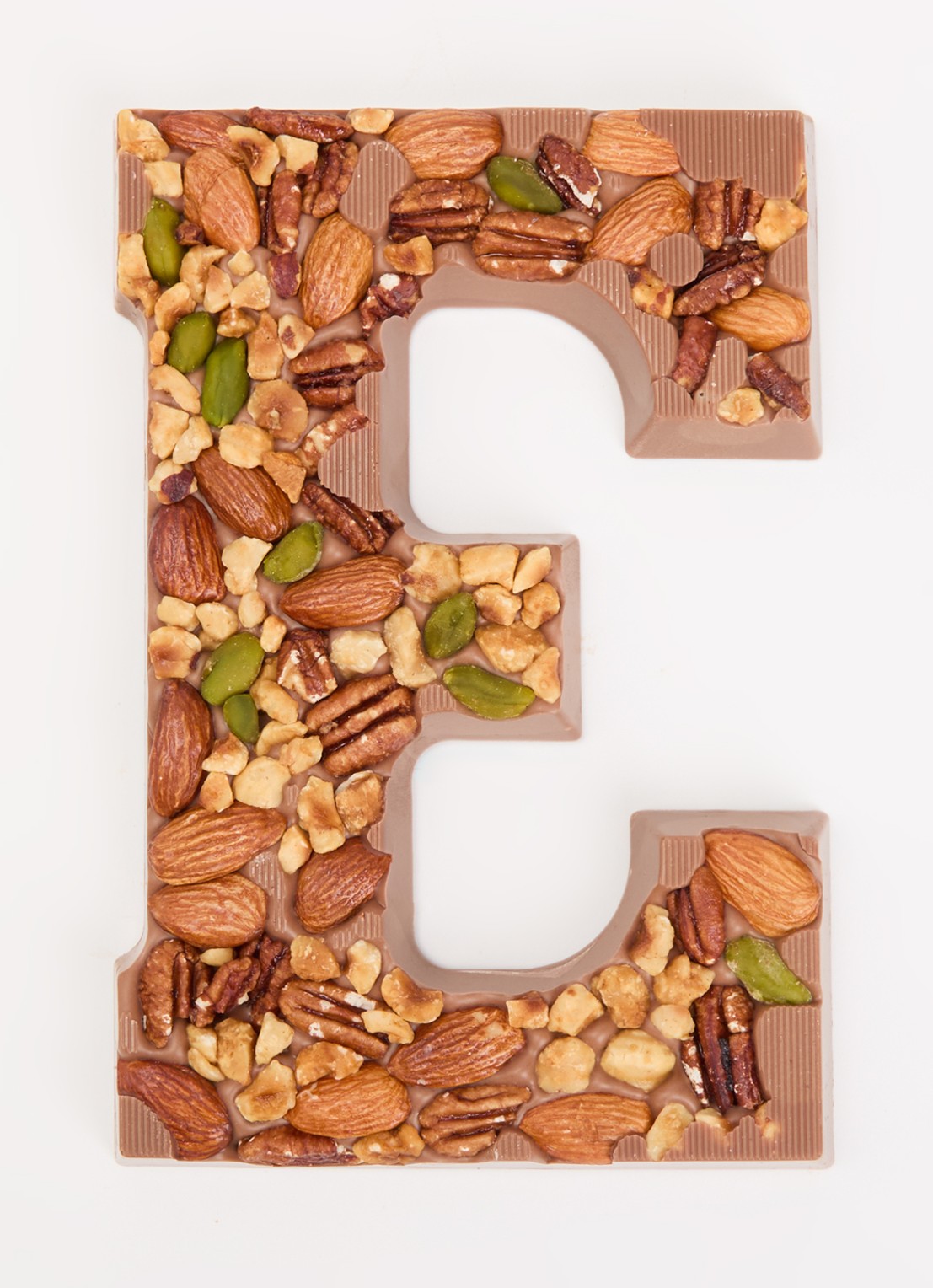Urban Cacao Melk chocoladeletter met noten 180 gram - voorkant 2 e