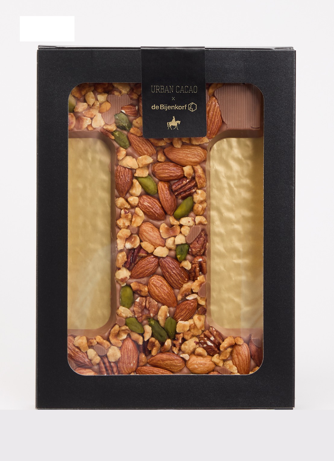 Urban Cacao Melk chocoladeletter met noten 180 gram - voorkant i