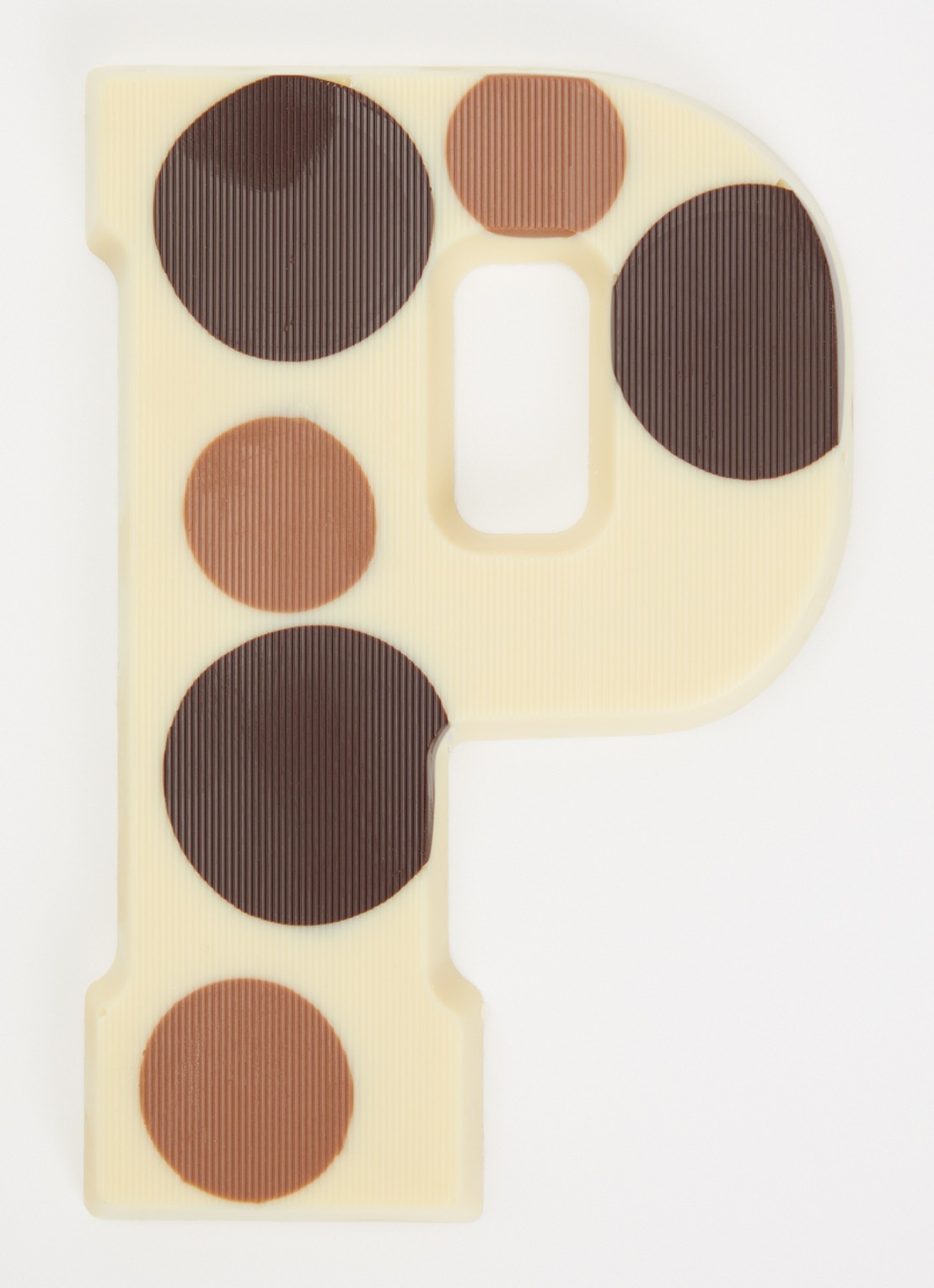 Urban Cacao Witte chocoladeletter gevlekt 200 gram - voorkant 2 p