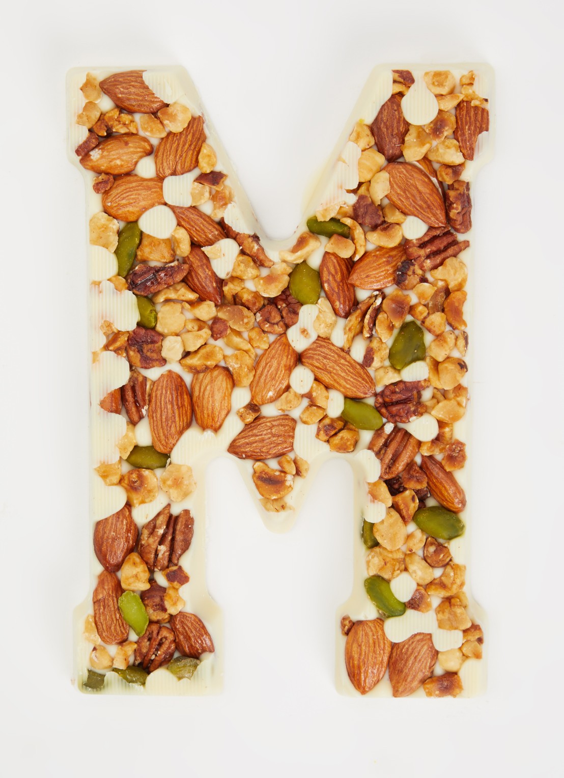 Urban Cacao Witte chocoladeletter met noten 180 gram - voorkant 2 m