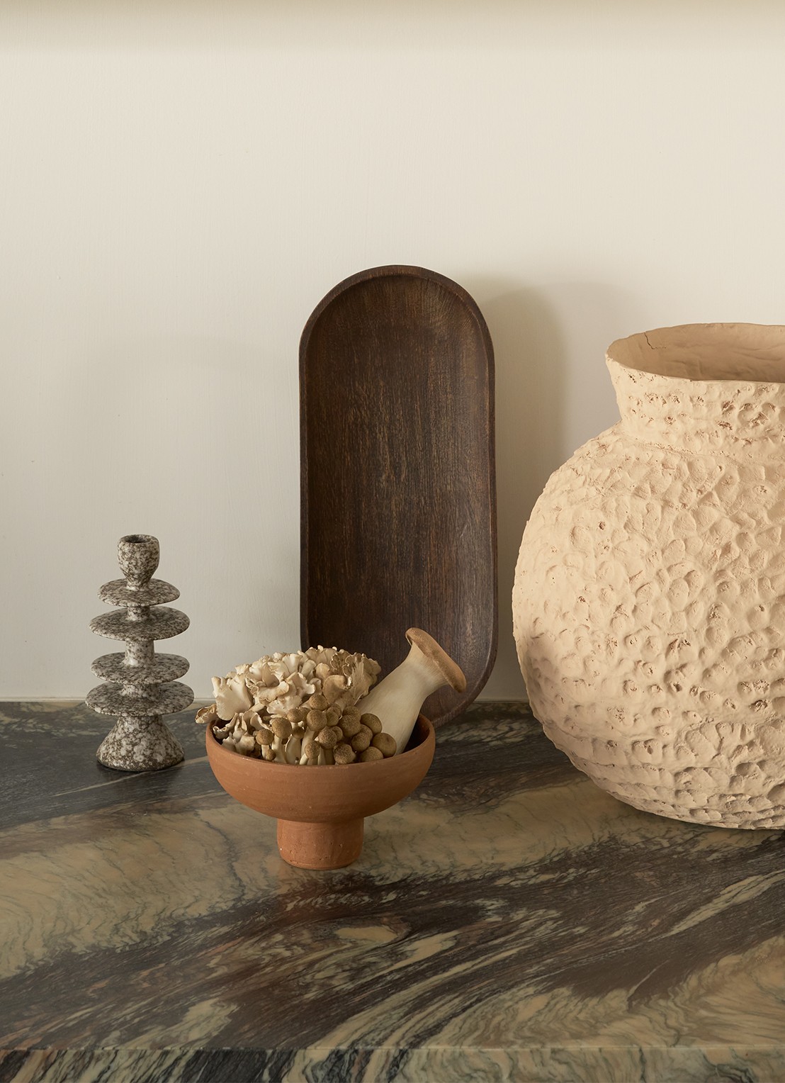 Urban Nature Culture Milo kandelaar 18 cm - voorkant 4 donkerbruin