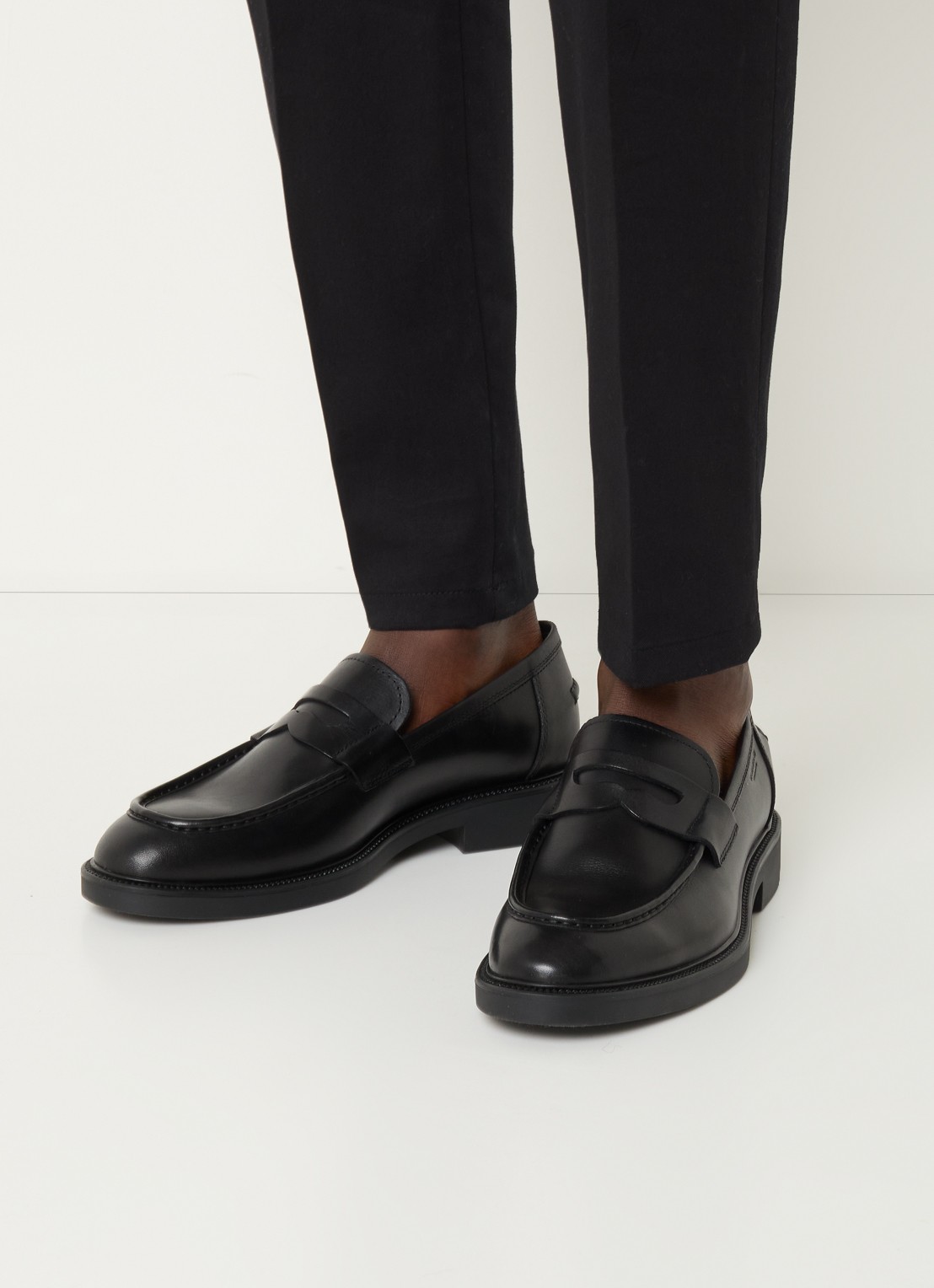 Vagabond Shoemakers Alex M loafer van leer - voorkant 4 zwart