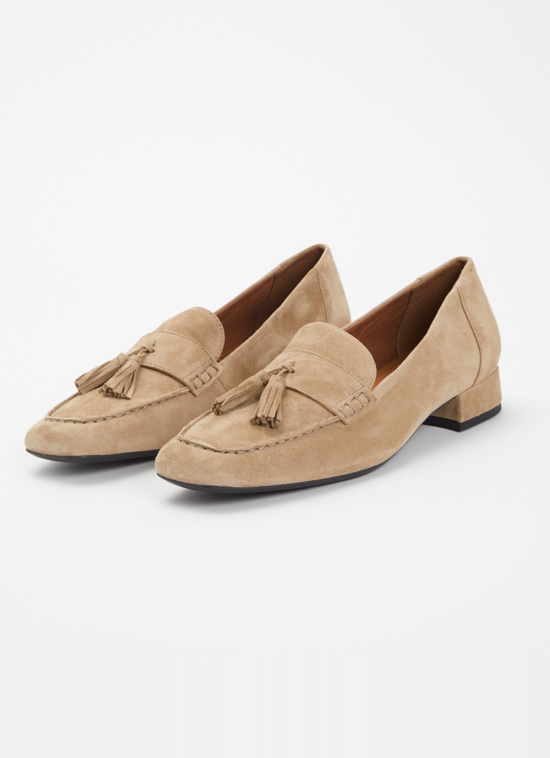 Vagabond Shoemakers Debbi loafer van suède - detail 4 beige