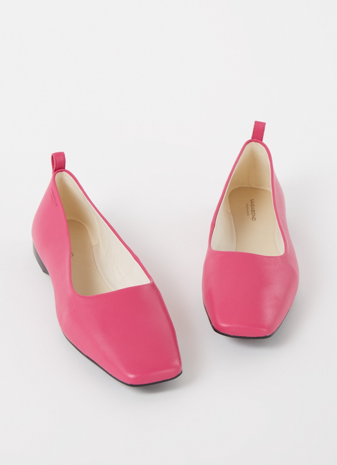 Vagabond Shoemakers Delia ballerina van leer - detail fuchsia