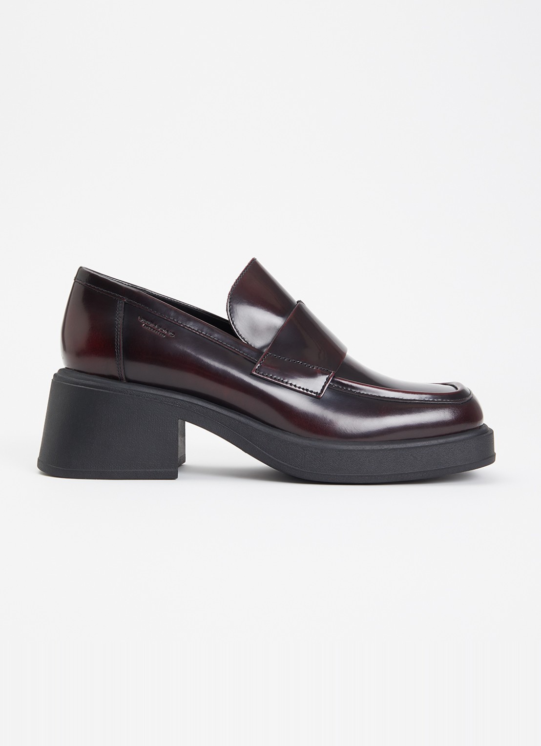 Vagabond Shoemakers Dorah loafer van lakleer - voorkant 2 bordeauxrood