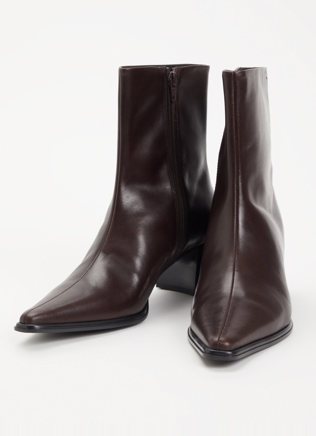 Vagabond Shoemakers Giselle enkellaarsje van leer - detail chocoladebruin