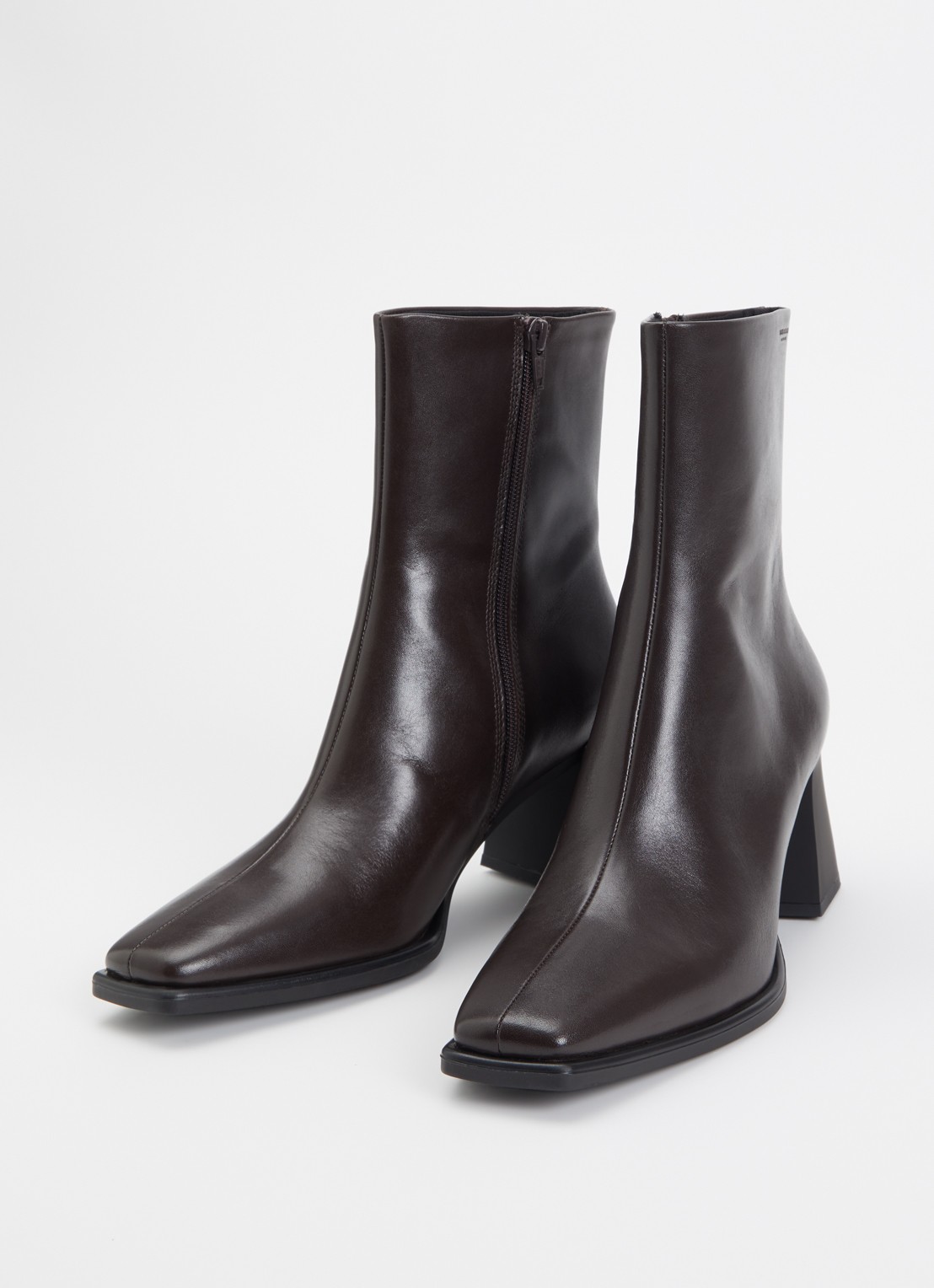 Vagabond Shoemakers Hedda enkellaarsje van leer - detail chocoladebruin