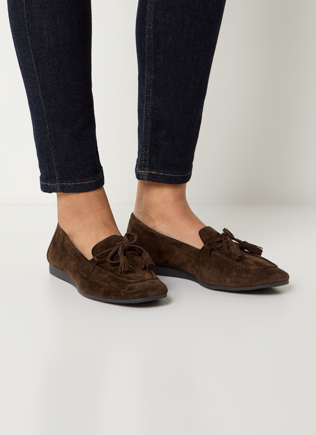 Vagabond Shoemakers Hillary loafer van suède  - voorkant 2 donkerbruin