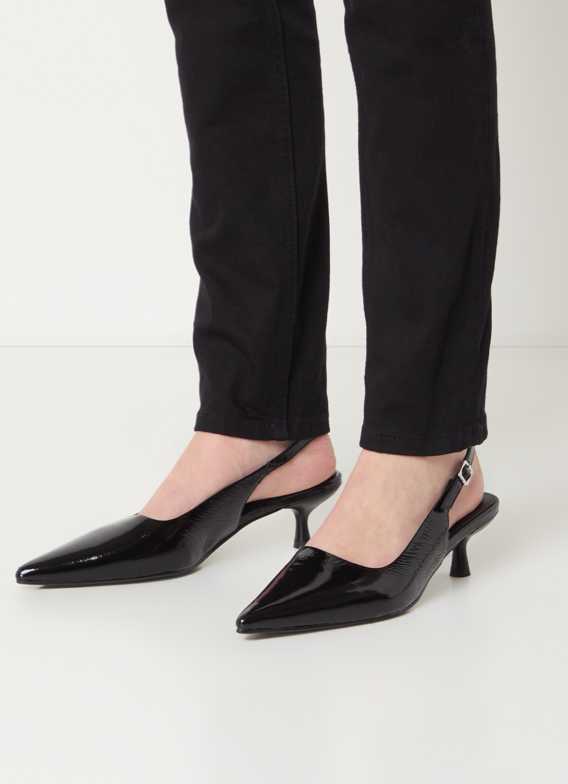 Vagabond Shoemakers Lykke slingback van lakleer - voorkant 6 zwart