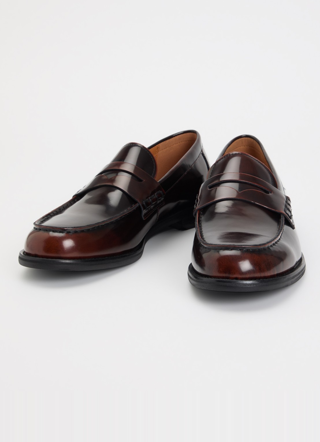 Vagabond Shoemakers Steven loafer van leer met lakfinish - detail bordeauxrood