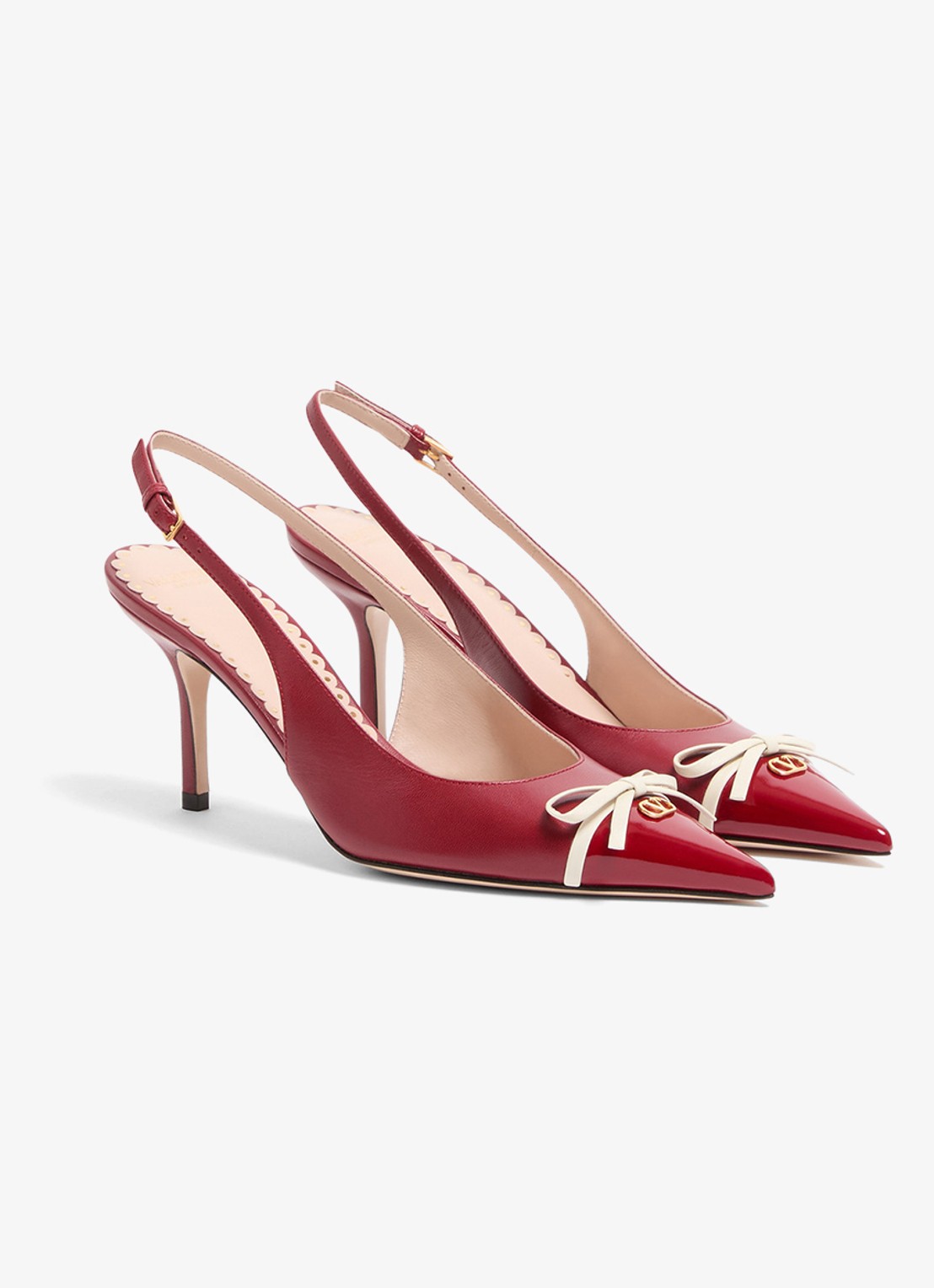 Valentino Garavani Bepointy slingback van geitenleer met lakleren details - voorkant 3 rood