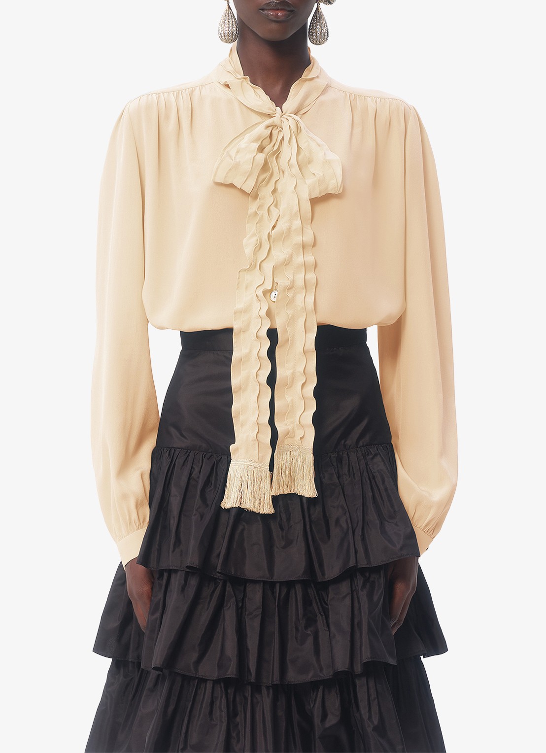 Valentino Garavani Blouse van zijde met strikkraag - detail ivoor