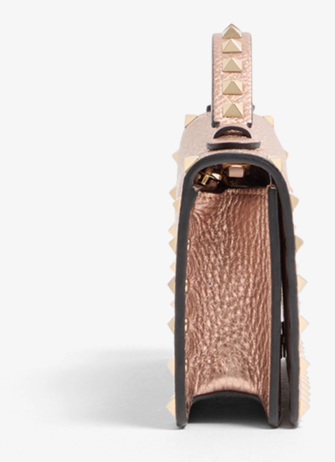 Valentino Garavani Clutch van kalfsleer met metallic finish en studs - detail 5 brons