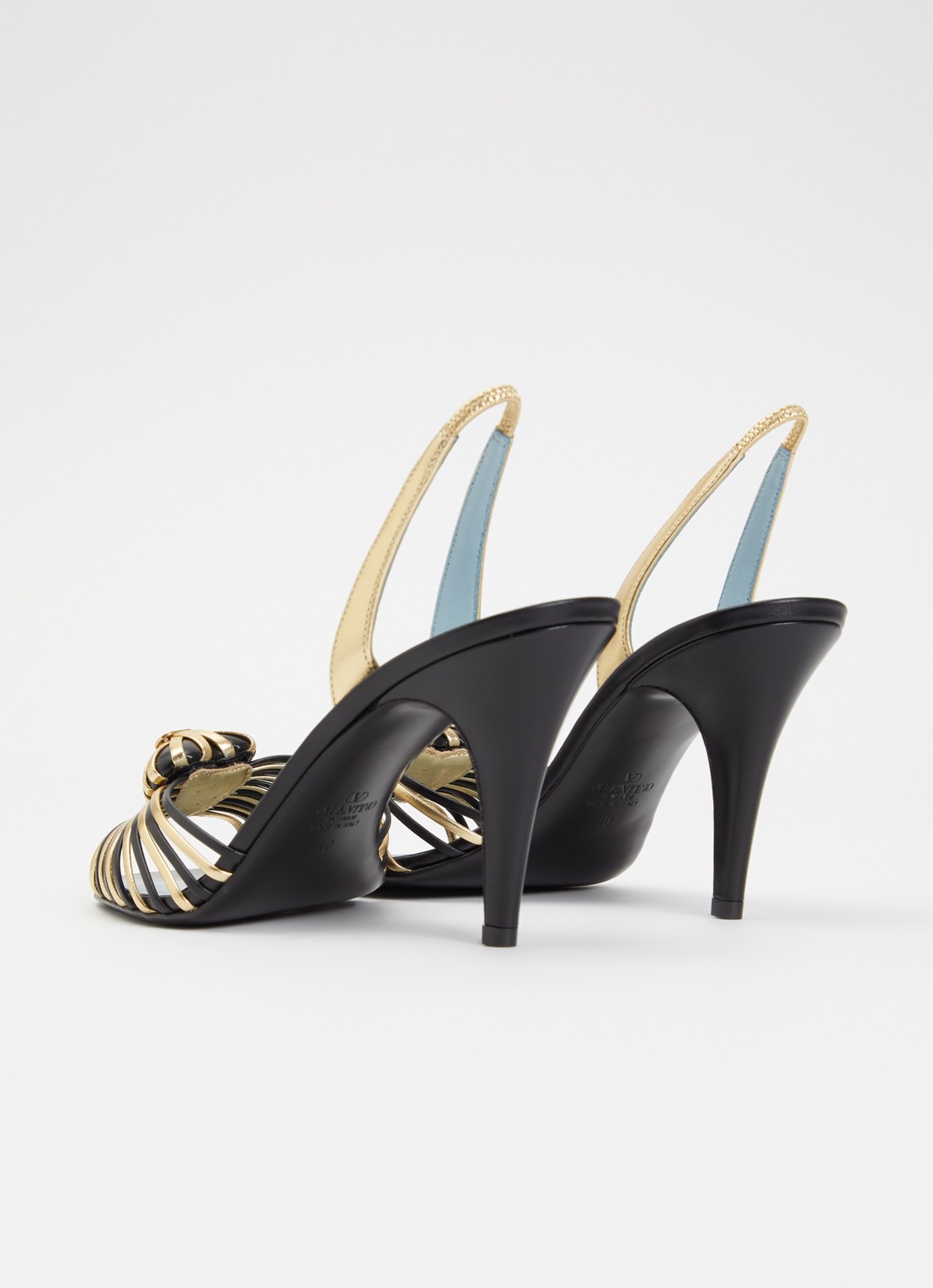 Valentino Garavani Coeur Royal sandalette van leer met metallic details - achterkant 6 zwart