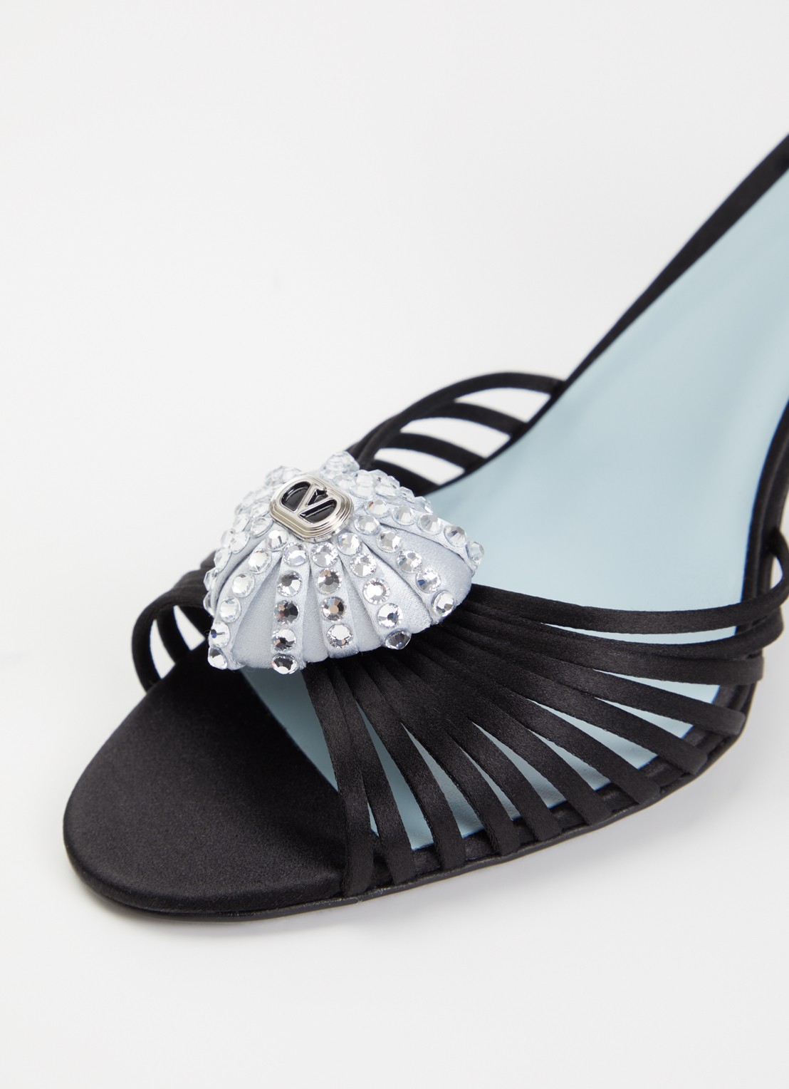 Valentino Garavani Coeur Royal slingback van satijn met applicatie - detail 4 zwart