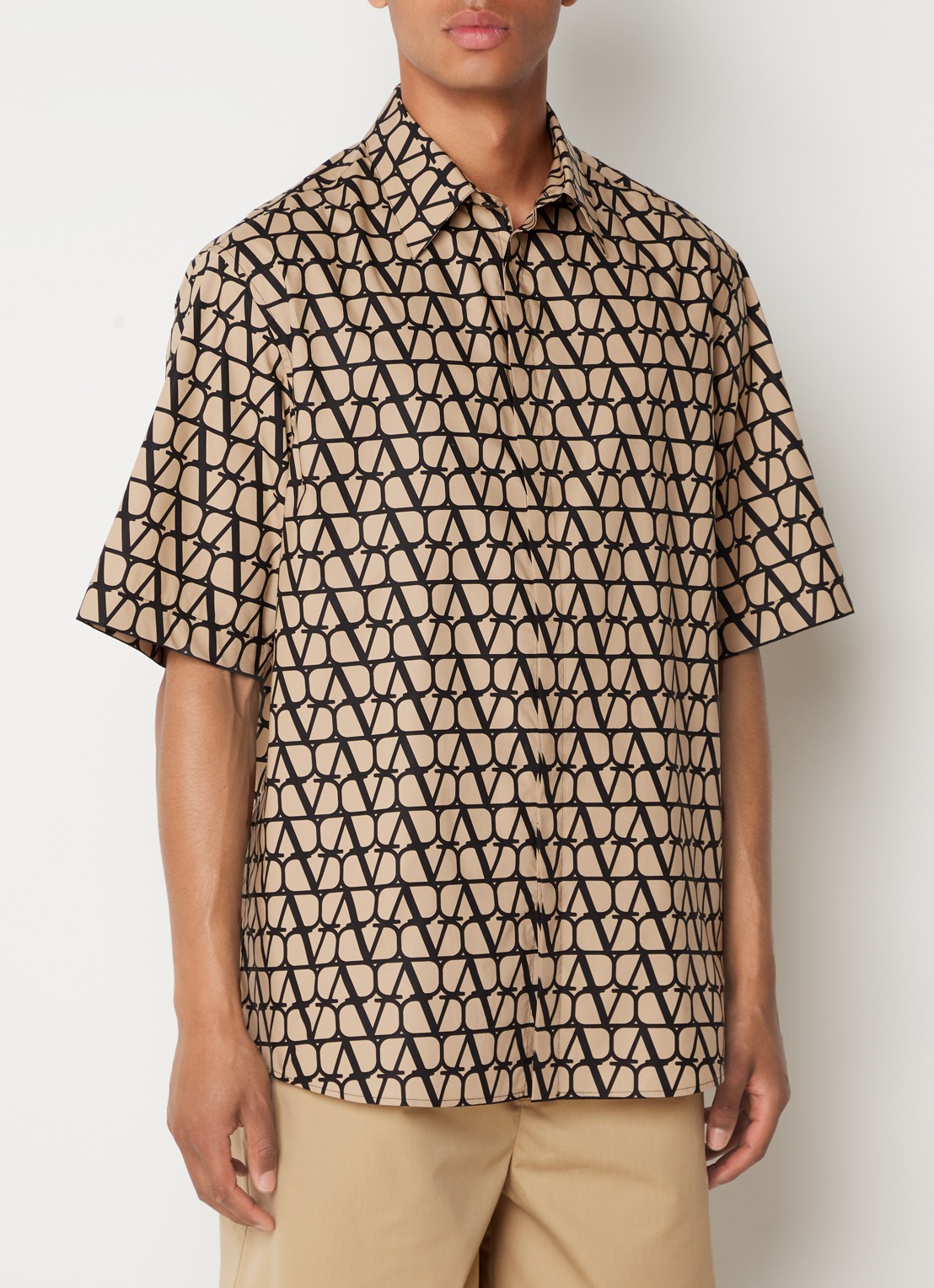 Valentino Garavani Comfort fit overhemd met logoprint - detail 2 beige