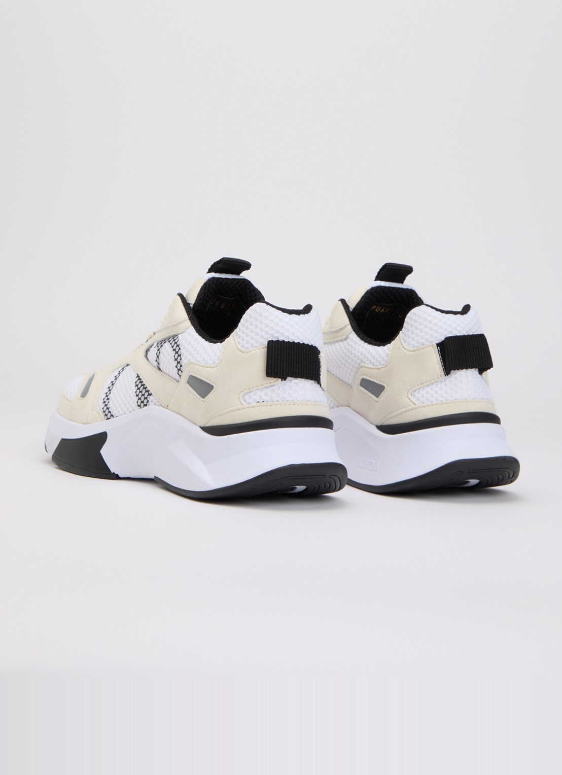 Valentino Garavani Demivee sneaker met suède details - achterkant wit