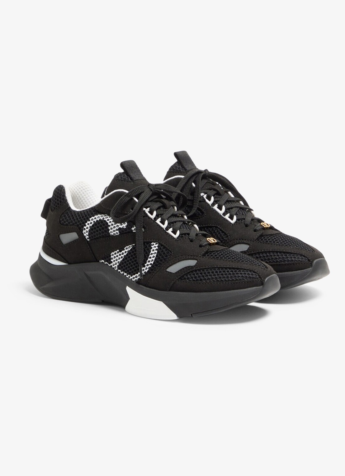 Valentino Garavani Demivee sneaker met suède details - detail zwart