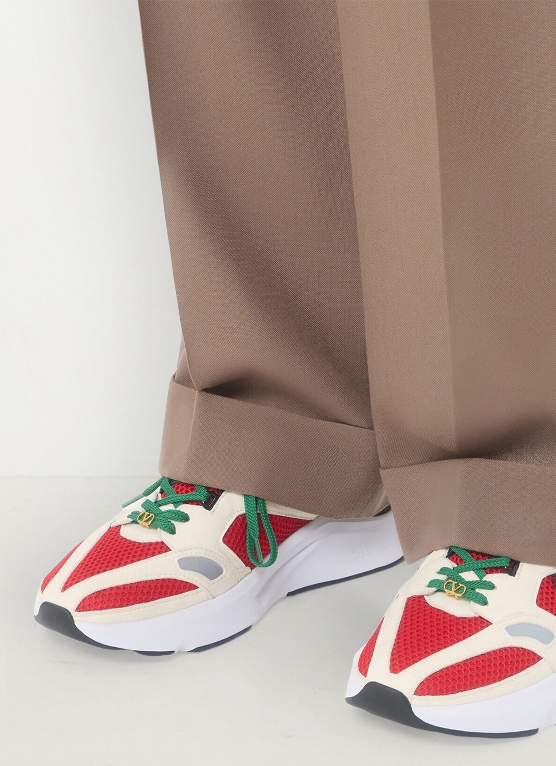 Valentino Garavani Demivee sneaker met suède details - voorkant 7 rood