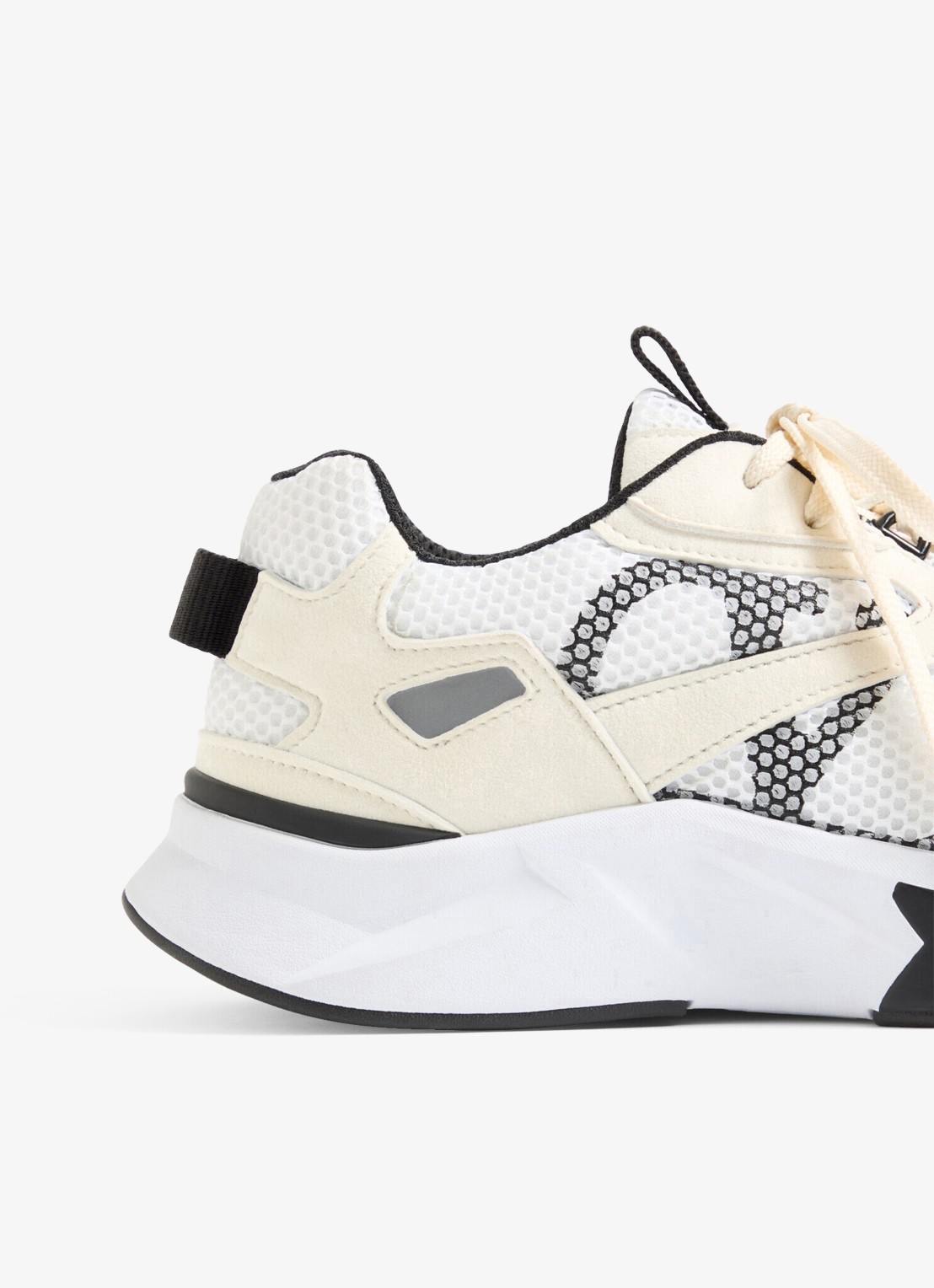 Valentino Garavani Demivee sneaker met suède details - detail 7 gebroken wit