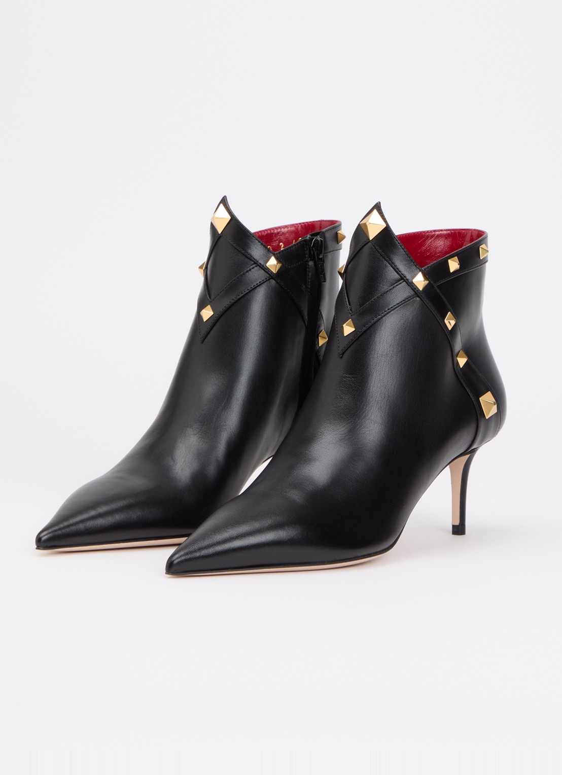 Valentino Garavani Enkellaarsje van leer met studs - detail zwart