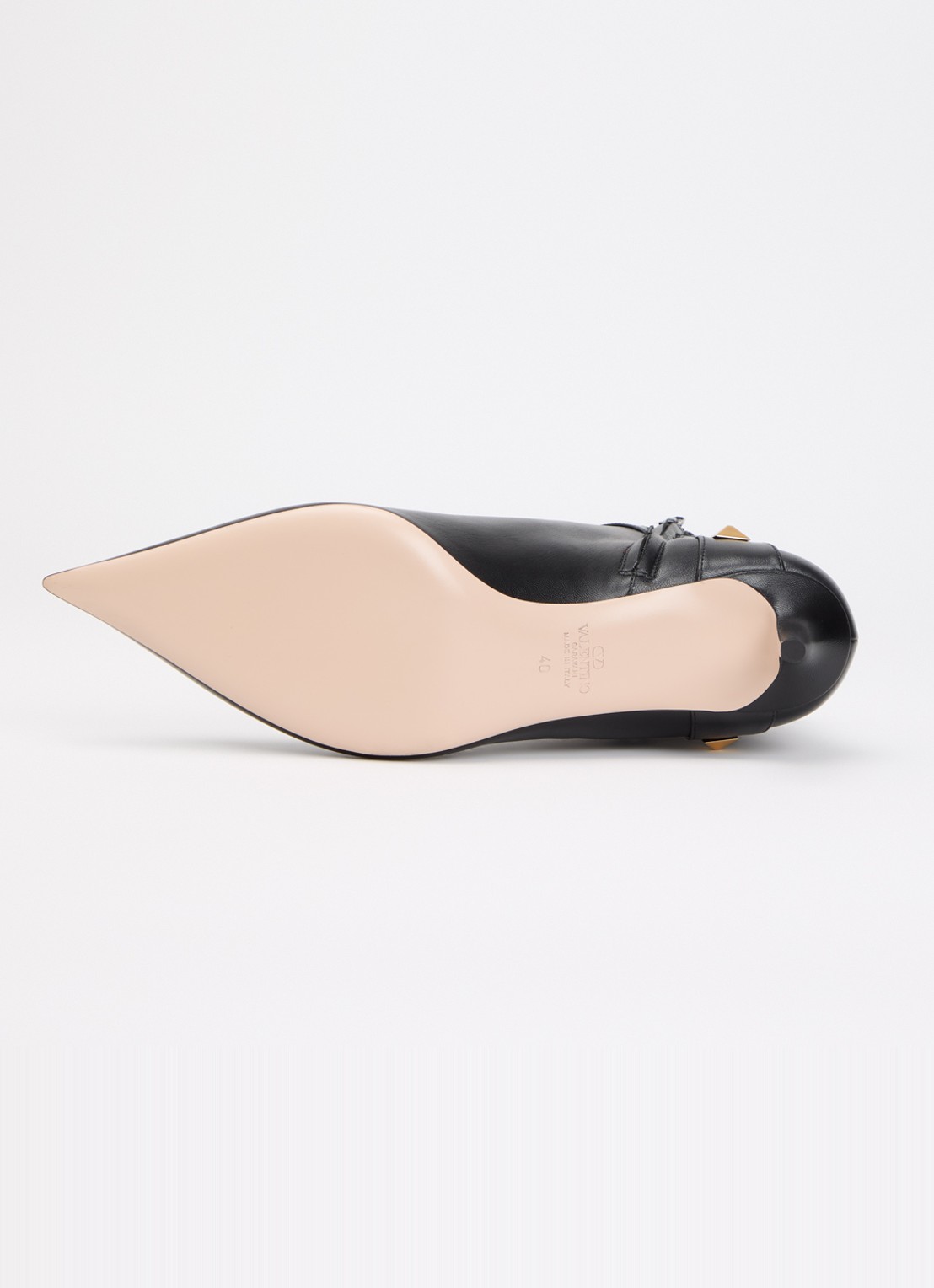 Valentino Garavani Enkellaarsje van leer met studs - detail 2 zwart