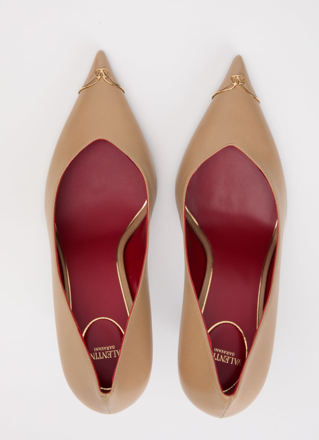 Valentino Garavani Heartip pump van leer - detail 3 camel